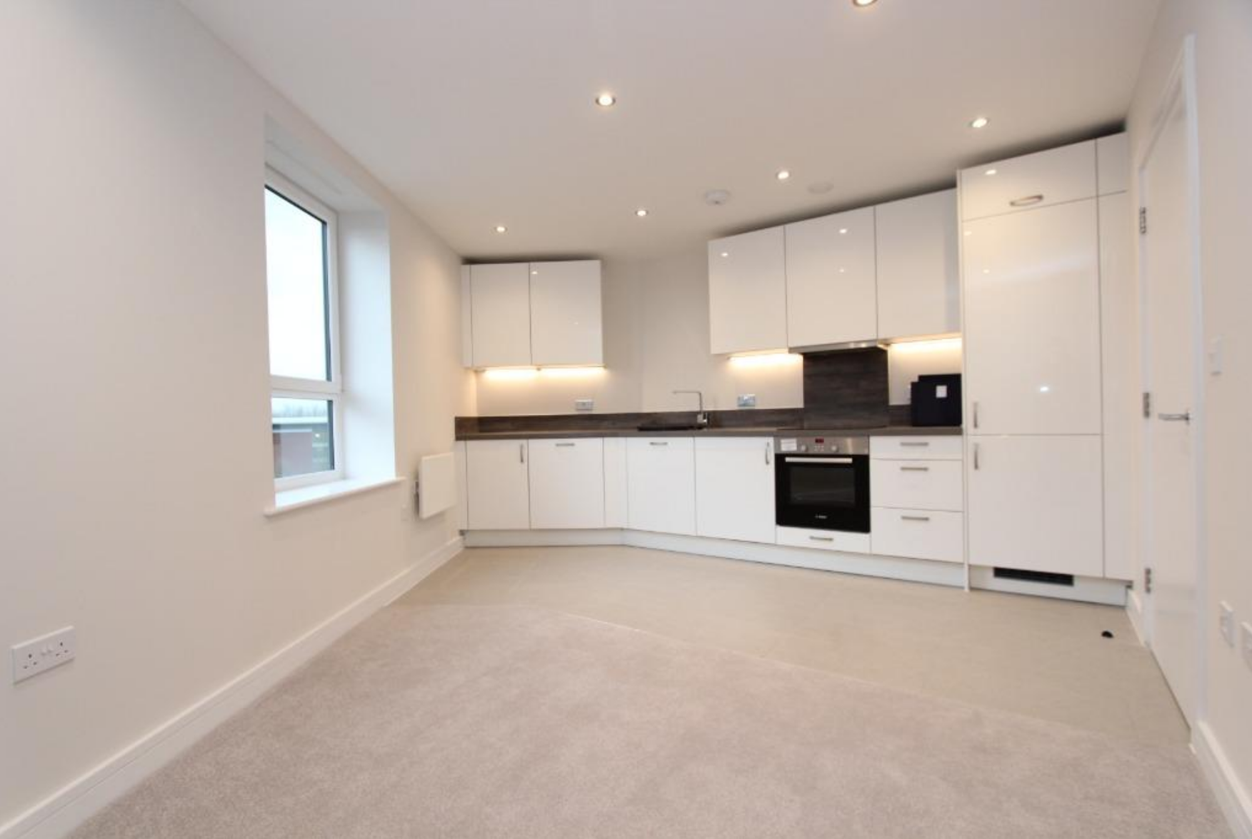 藍莎集團 | 英國置產一站式服務