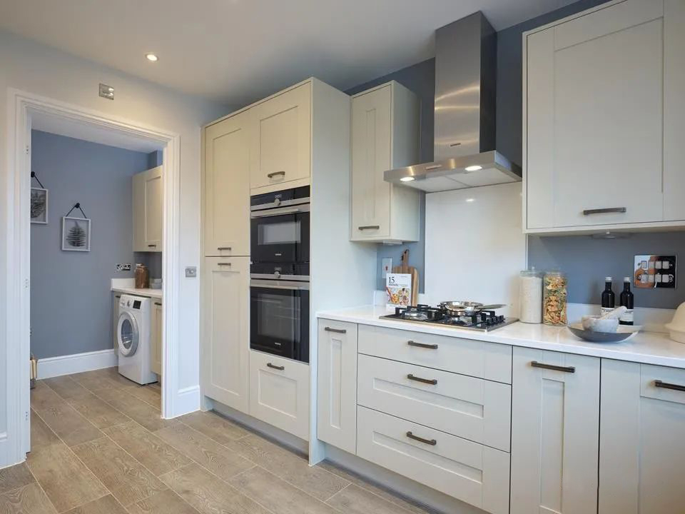 藍莎集團 | 英國置產一站式服務