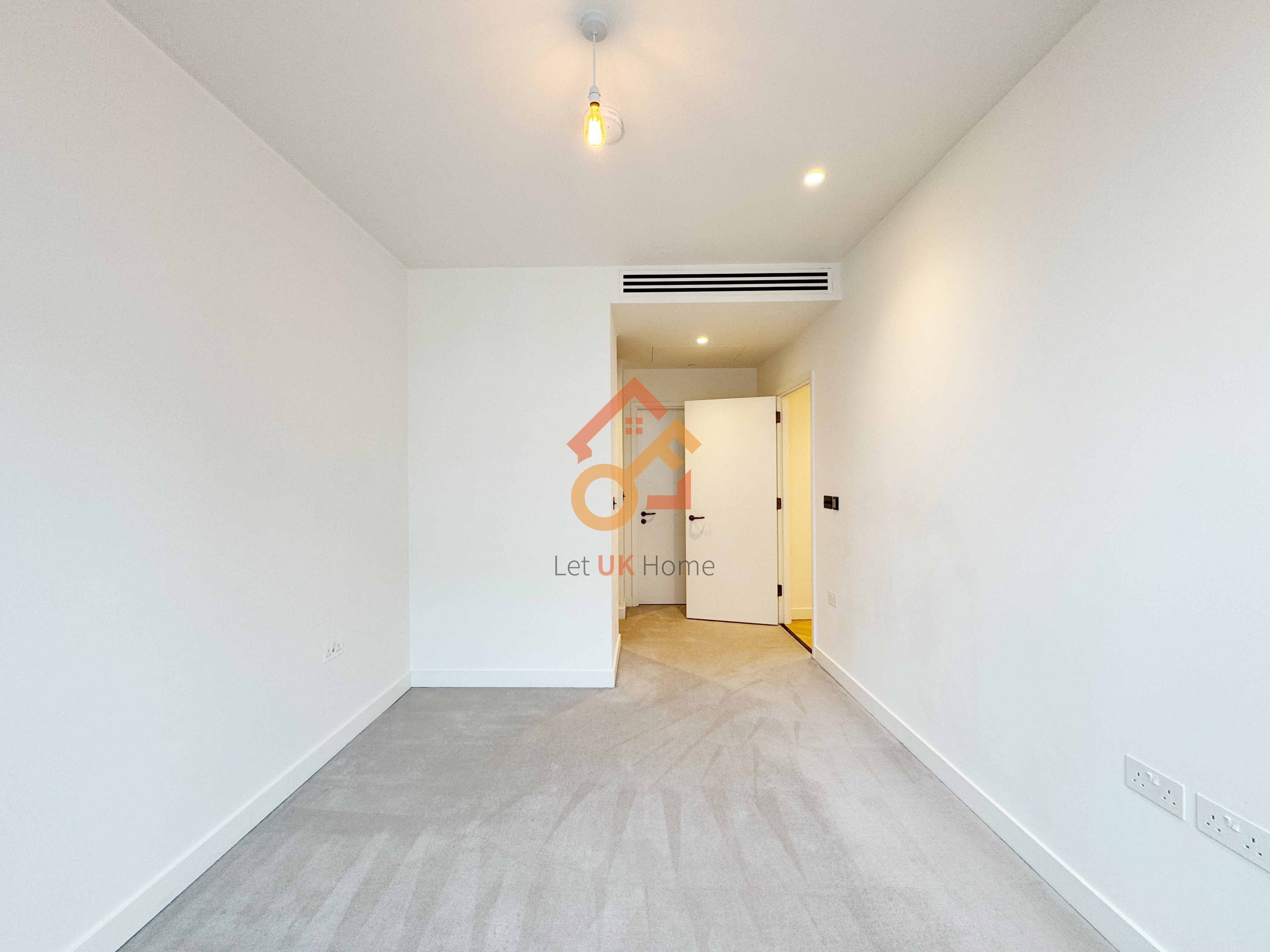 伦敦White City·2房·Wood Crescent 房源图片