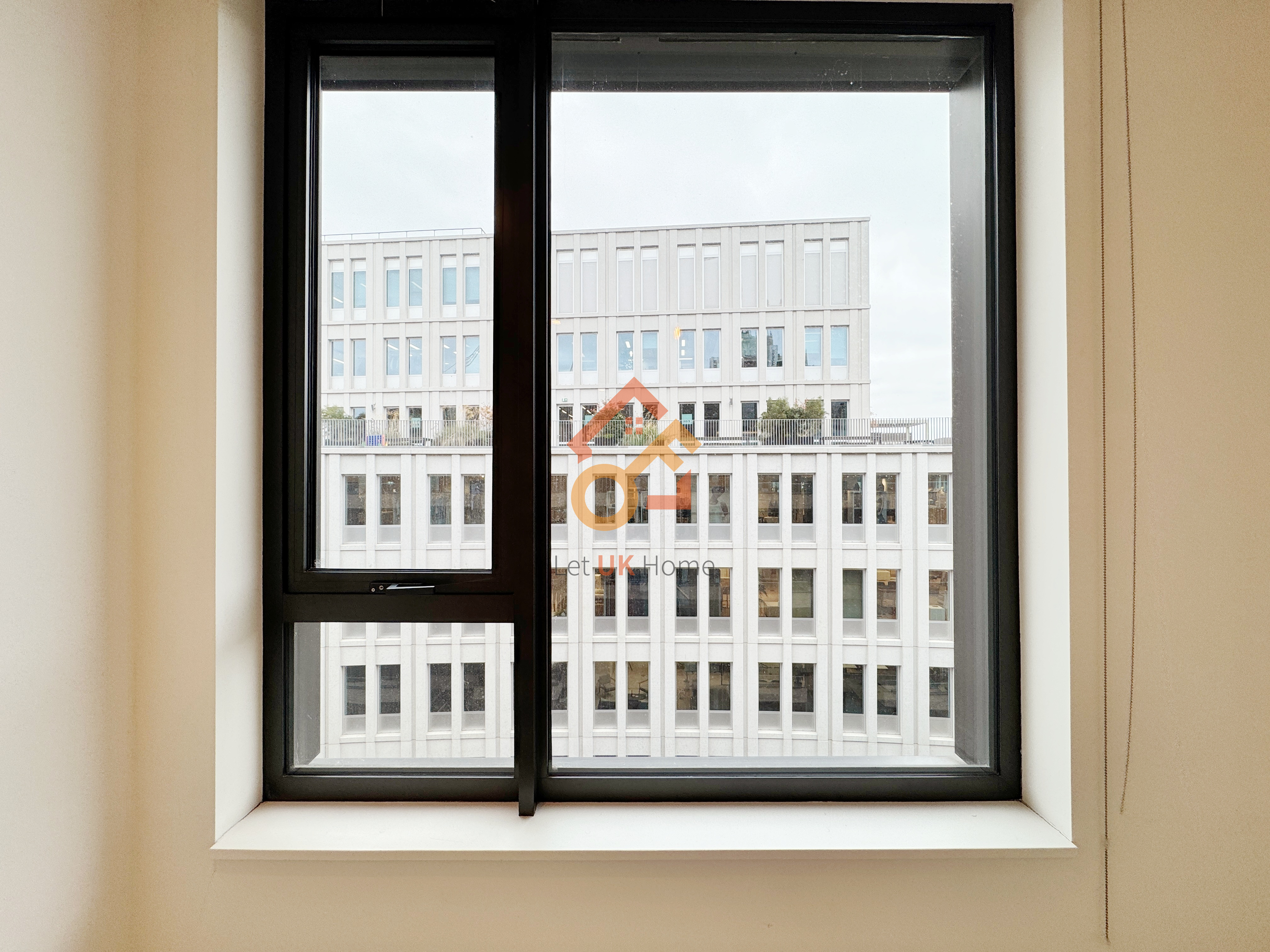 伦敦White City·2房·Wood Crescent 房源图片