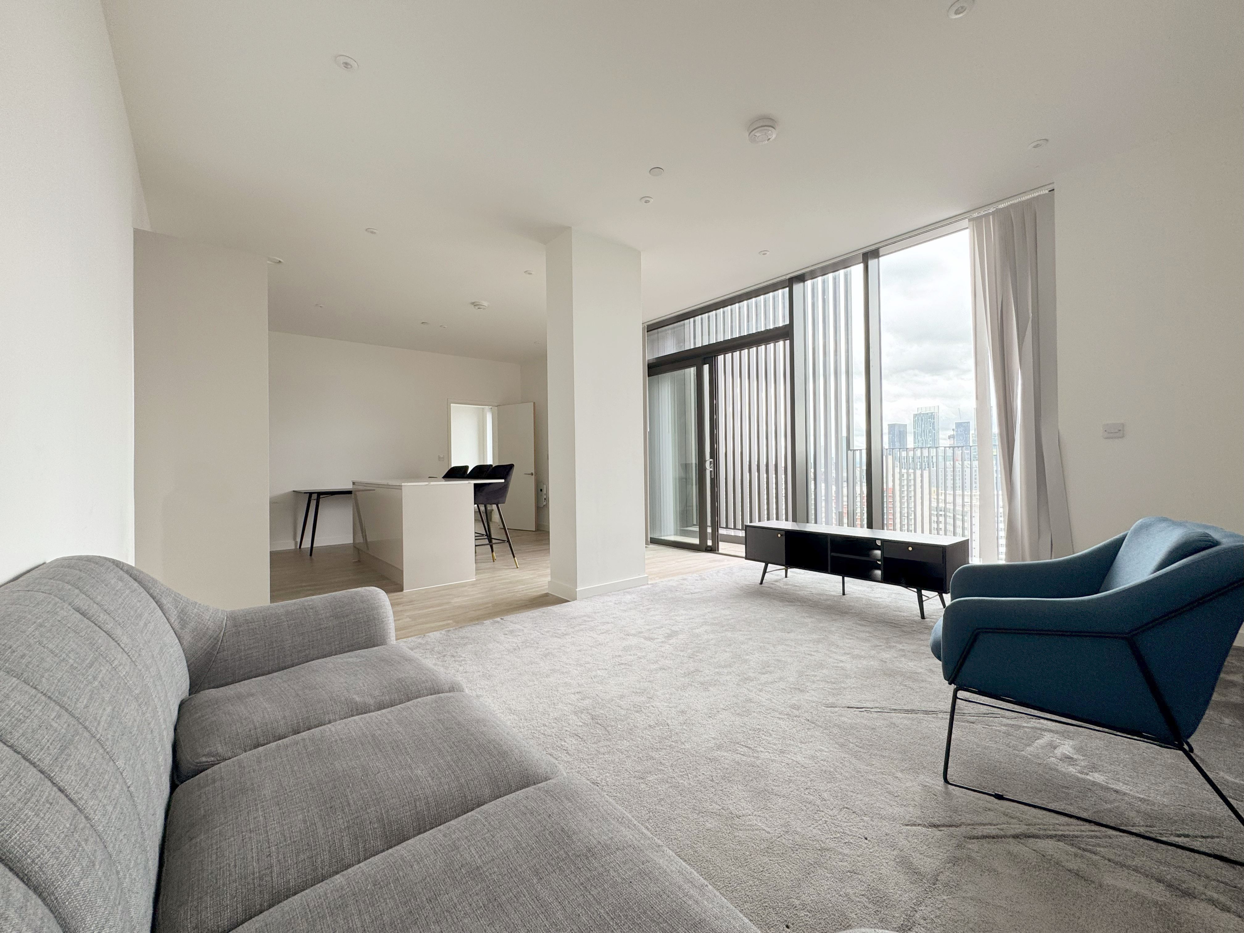 Lansha Group - UK Real Estate, UK Property Agency | One stop shop for buying and purchasing properties in the UK