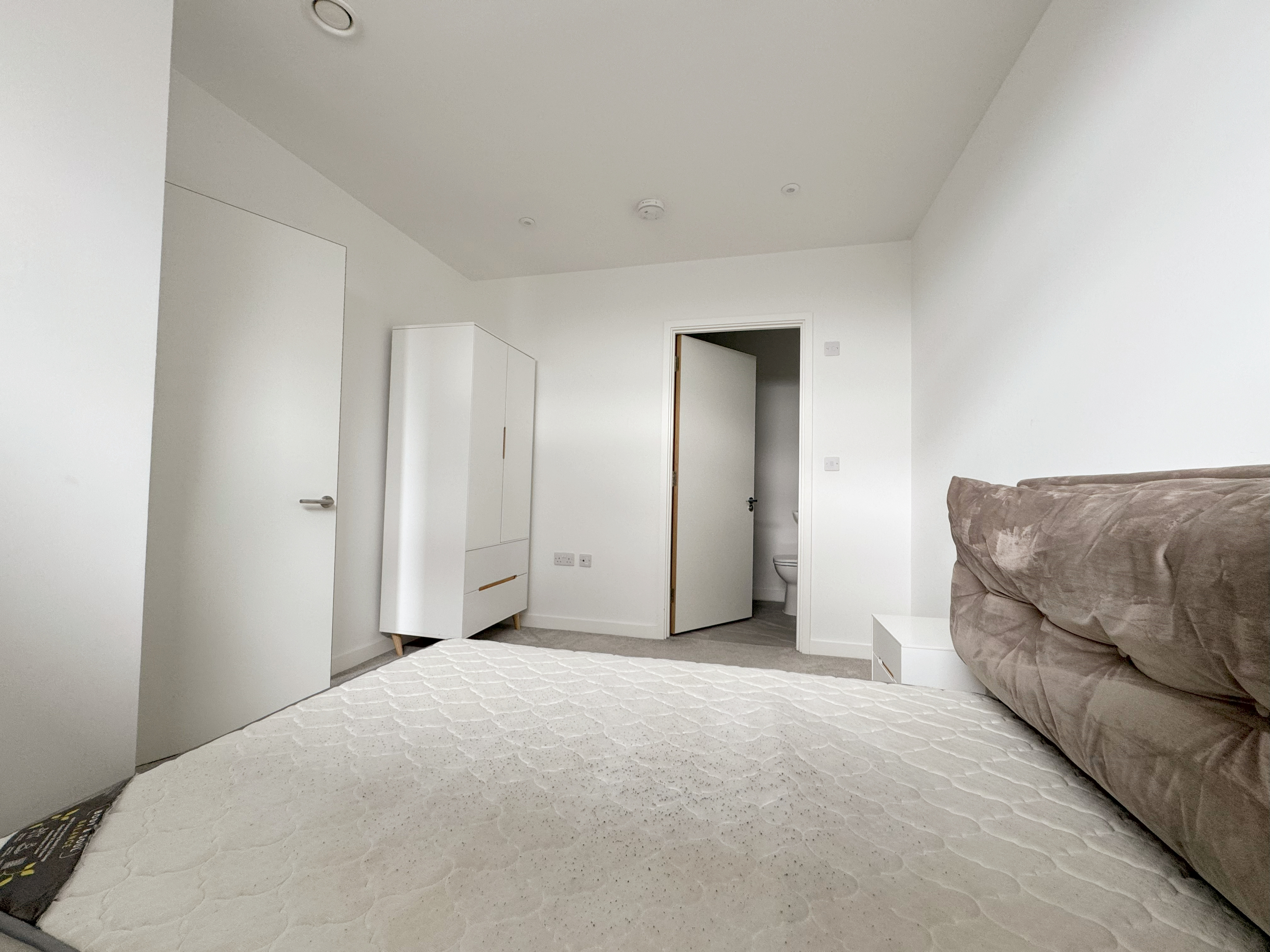 Lansha Group - UK Real Estate, UK Property Agency | One stop shop for buying and purchasing properties in the UK