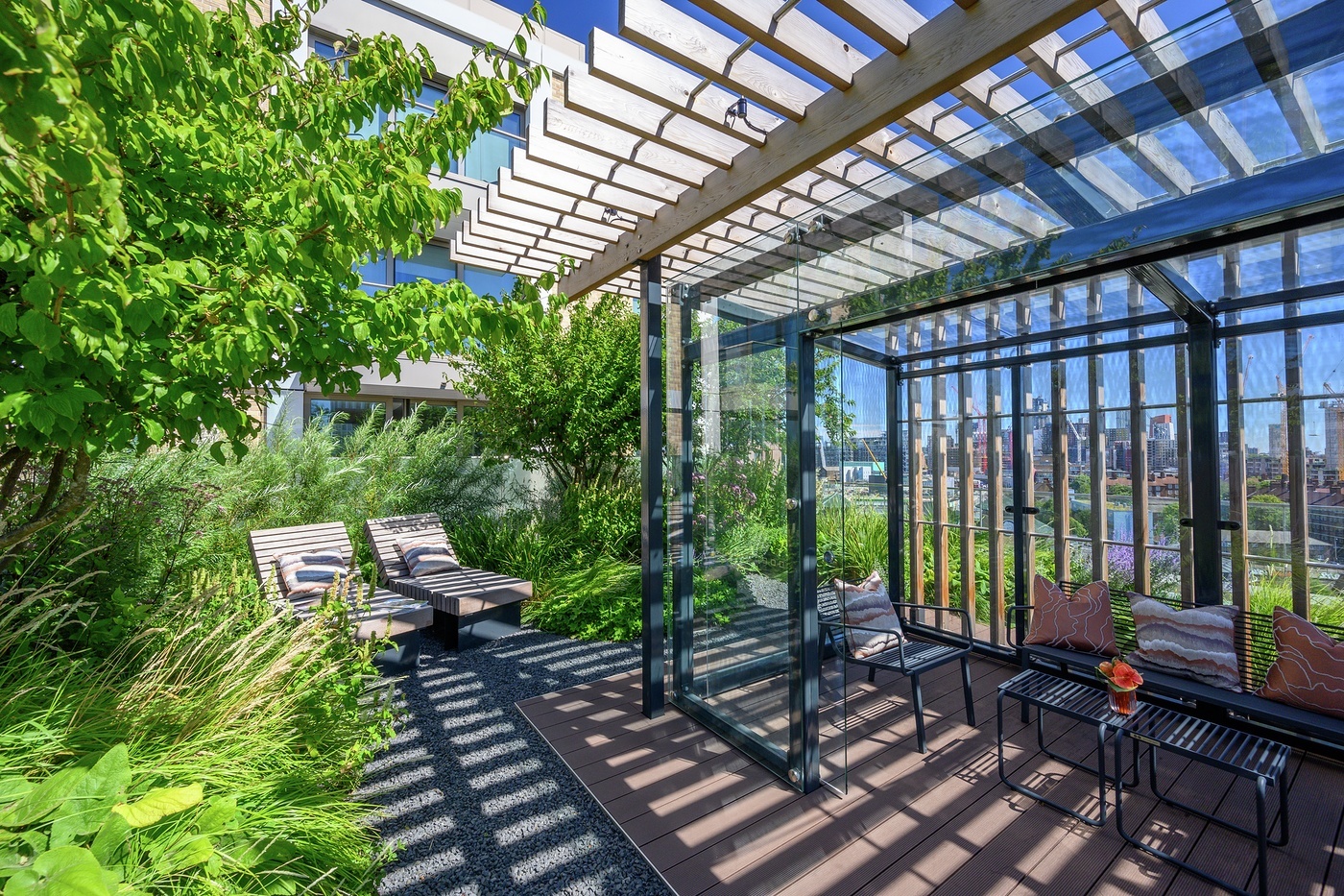 藍莎集團 | 英國置產一站式服務