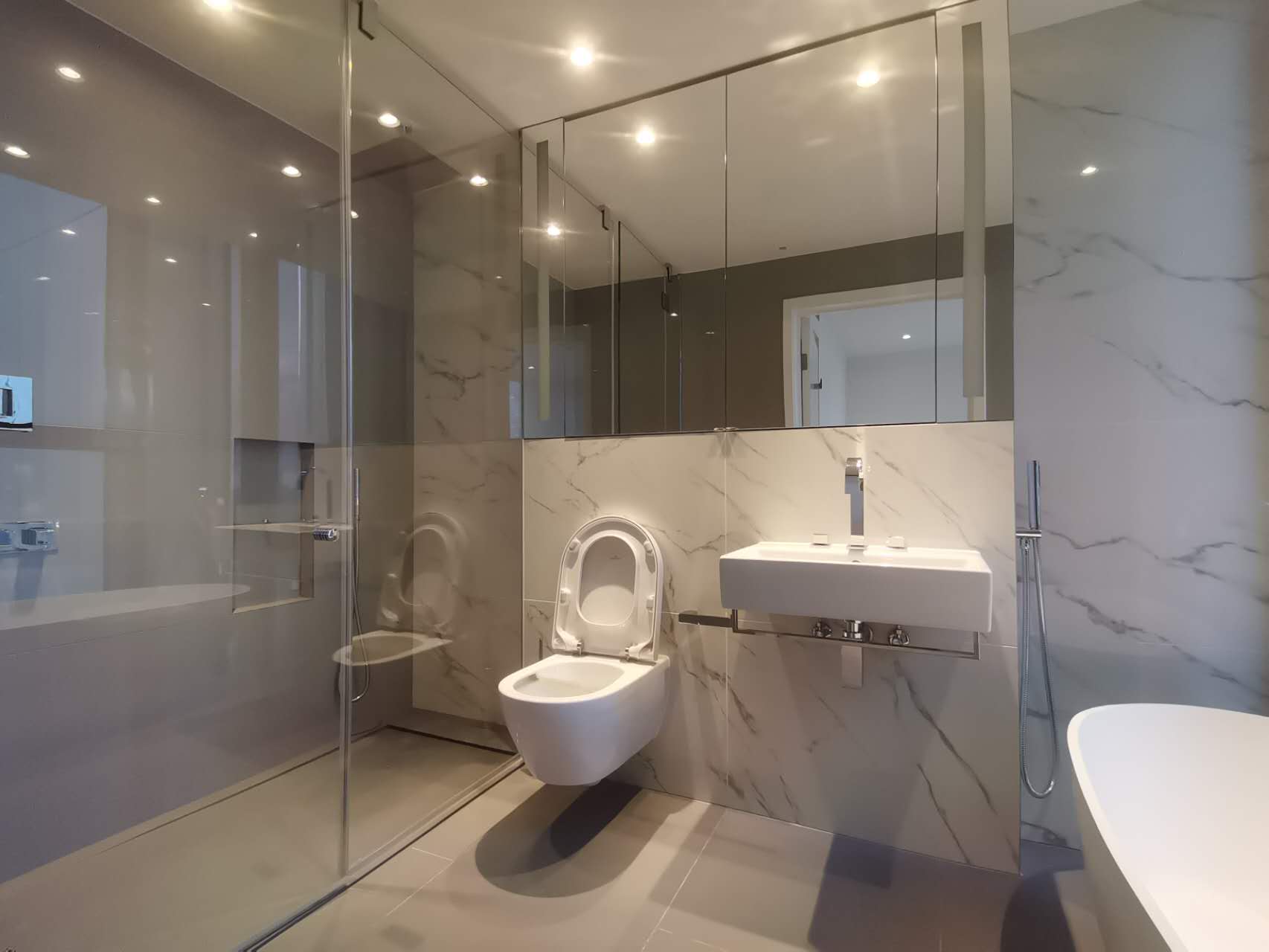 藍莎集團 | 英國置產一站式服務