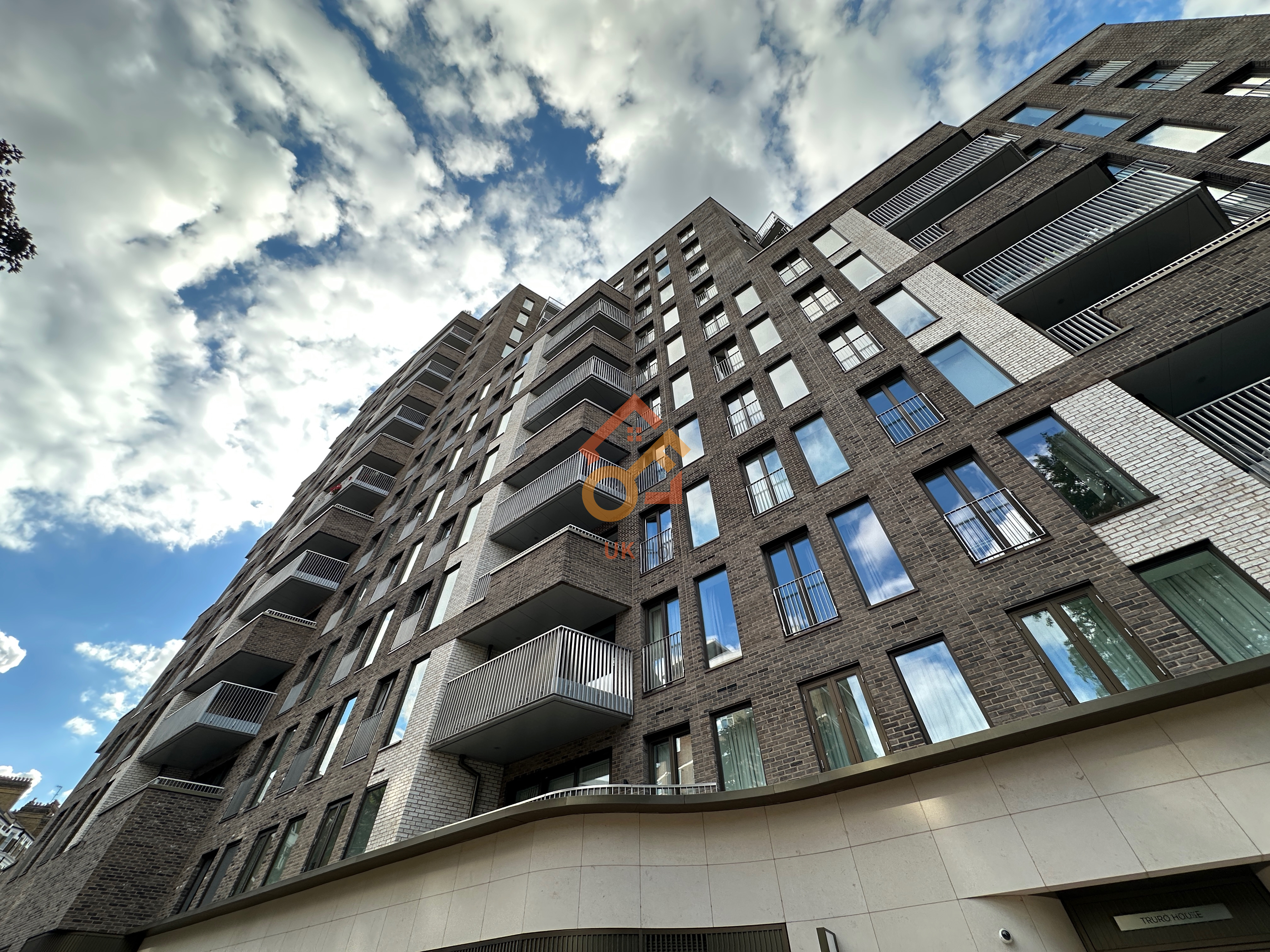 藍莎集團 - 英國樓盤、英國物業代理 | 英國買樓置業一站式服務