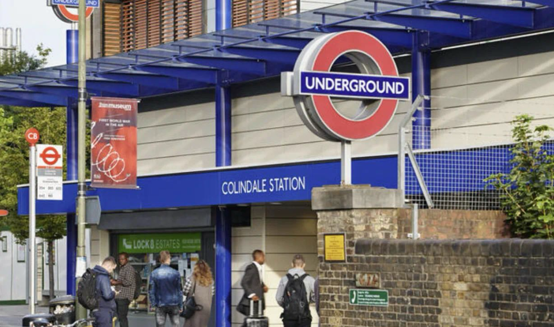 伦敦·Elmwood Crescent 配套