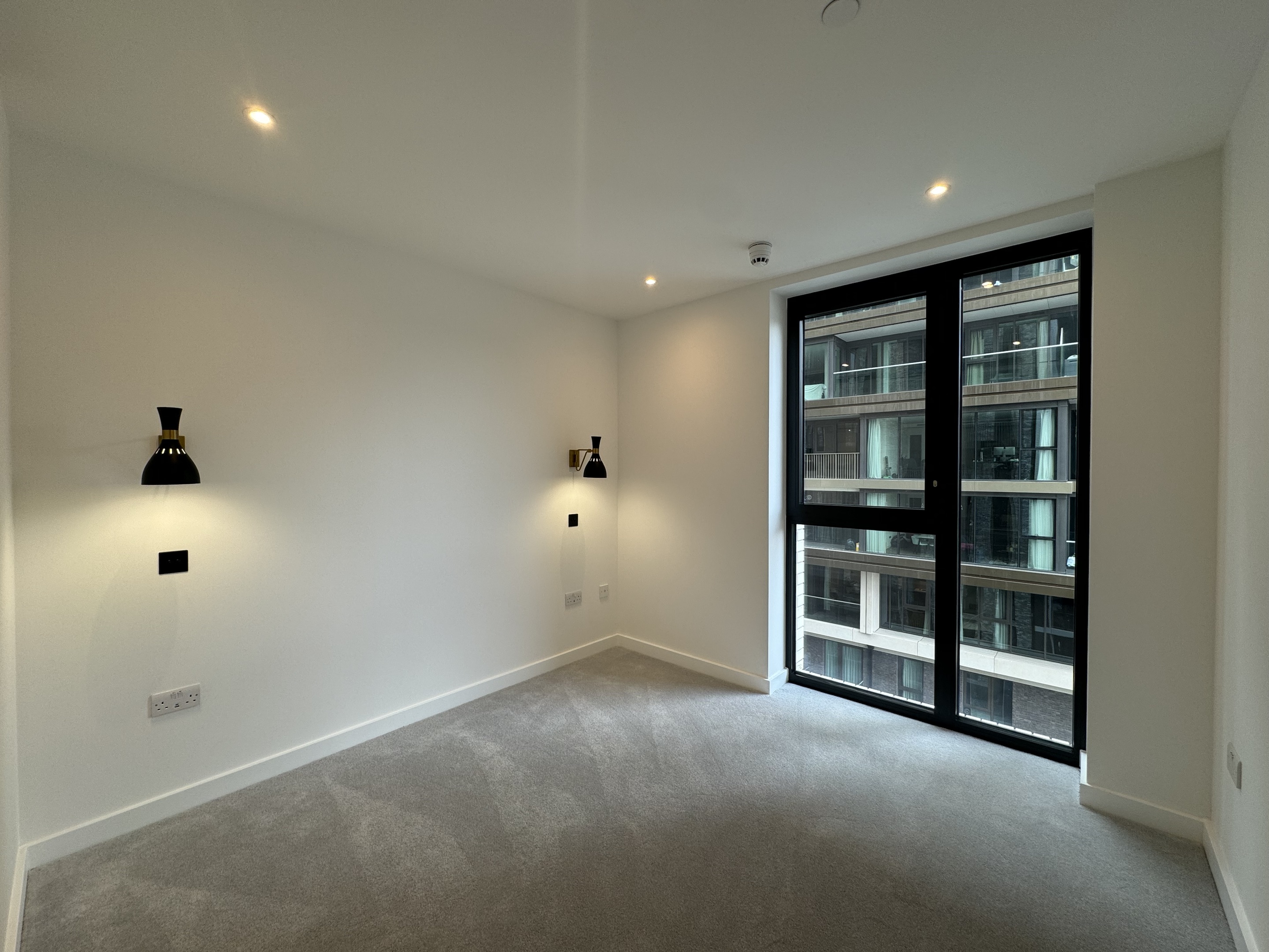 藍莎集團 - 英國樓盤、英國物業代理 | 英國買樓置業一站式服務