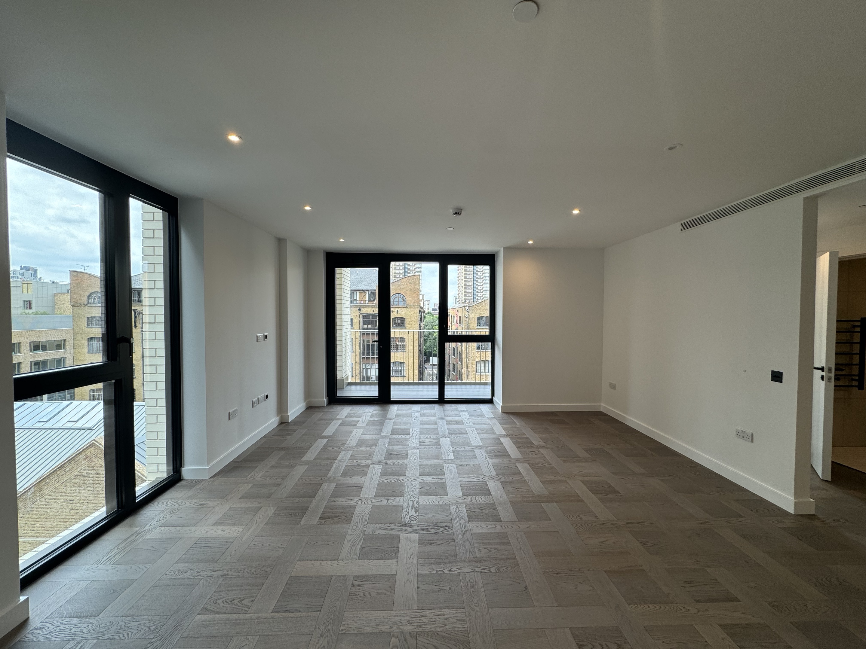 藍莎集團 - 英國樓盤、英國物業代理 | 英國買樓置業一站式服務