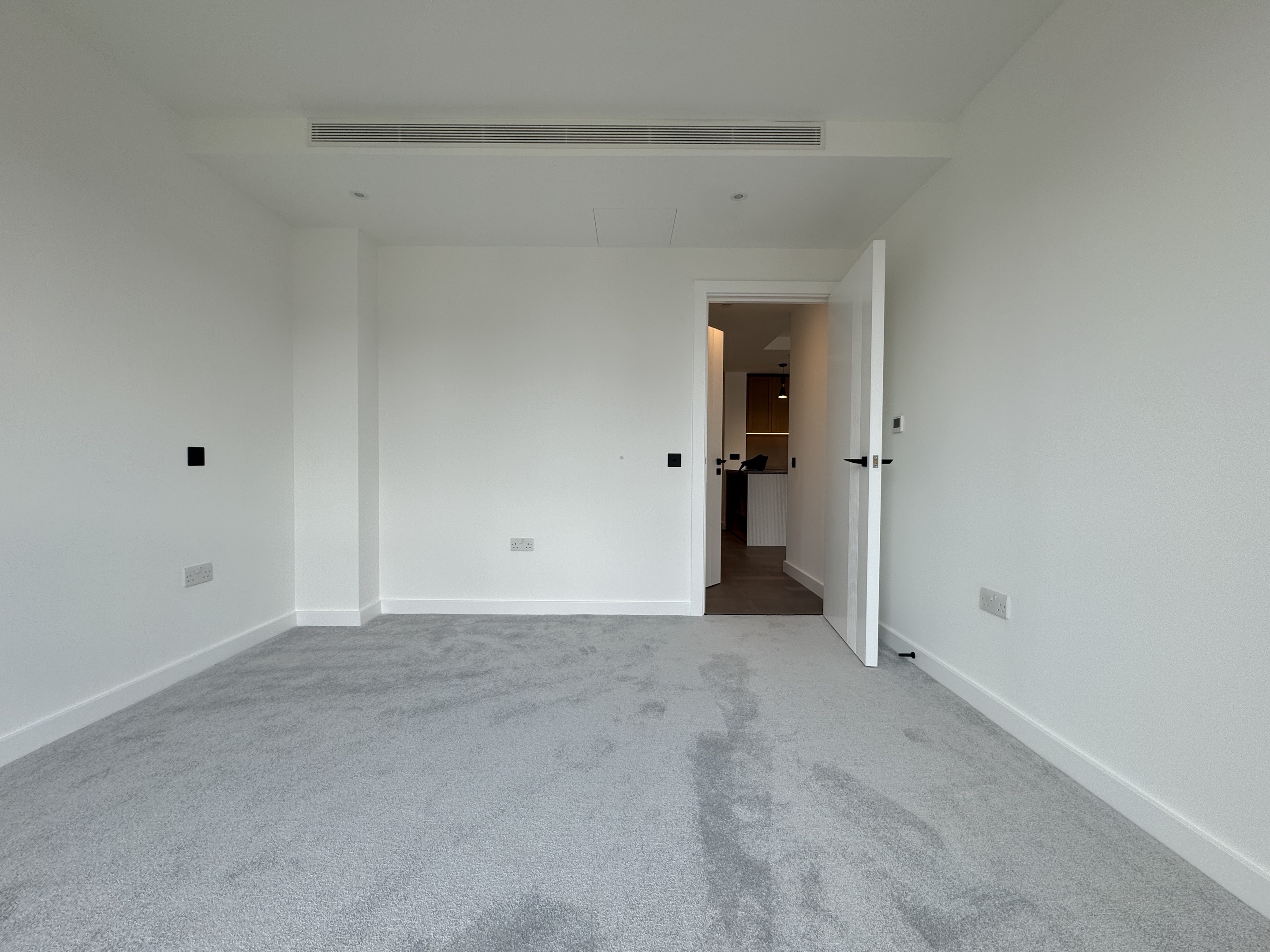 藍莎集團 - 英國樓盤、英國物業代理 | 英國買樓置業一站式服務