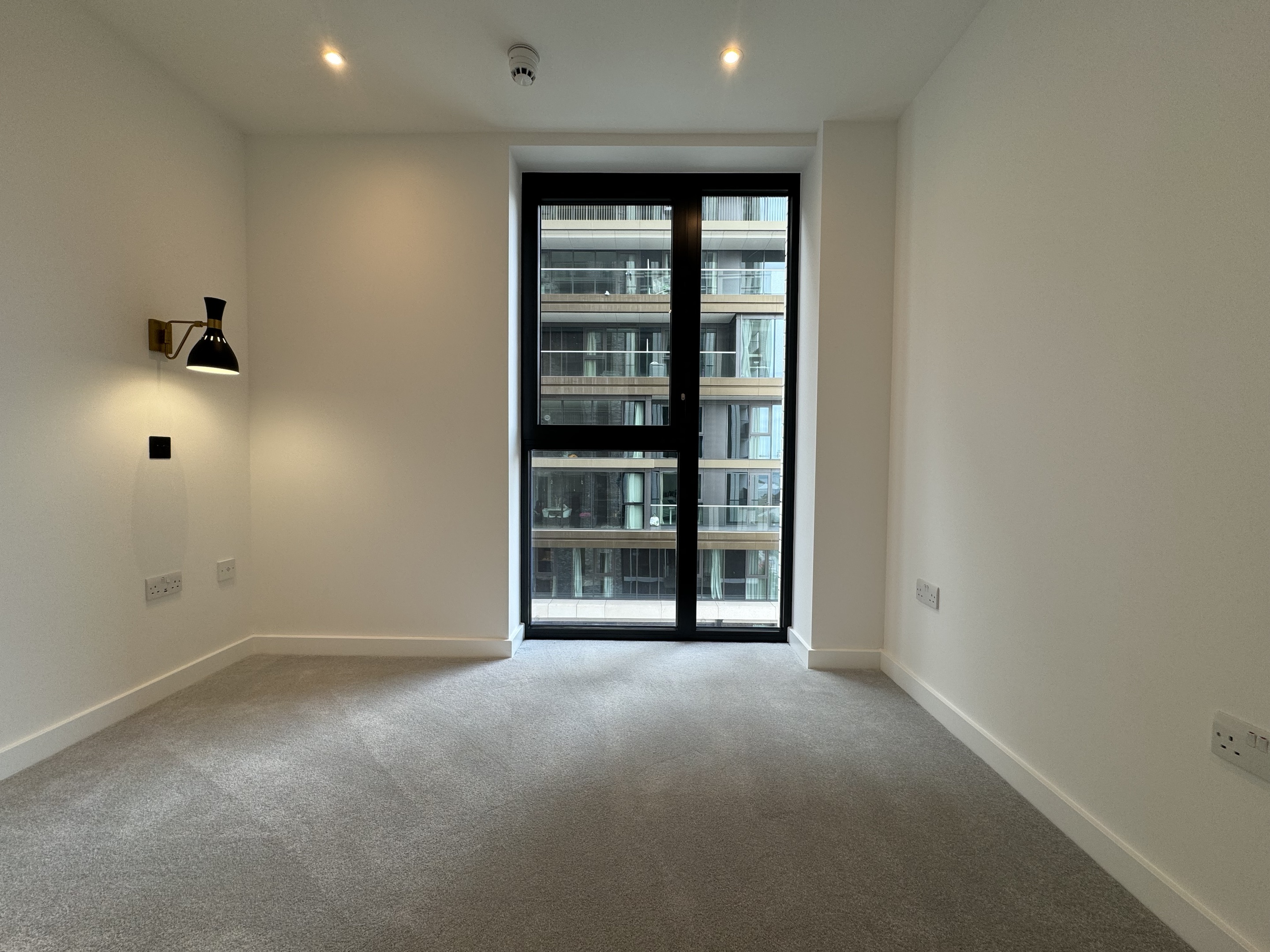 藍莎集團 - 英國樓盤、英國物業代理 | 英國買樓置業一站式服務