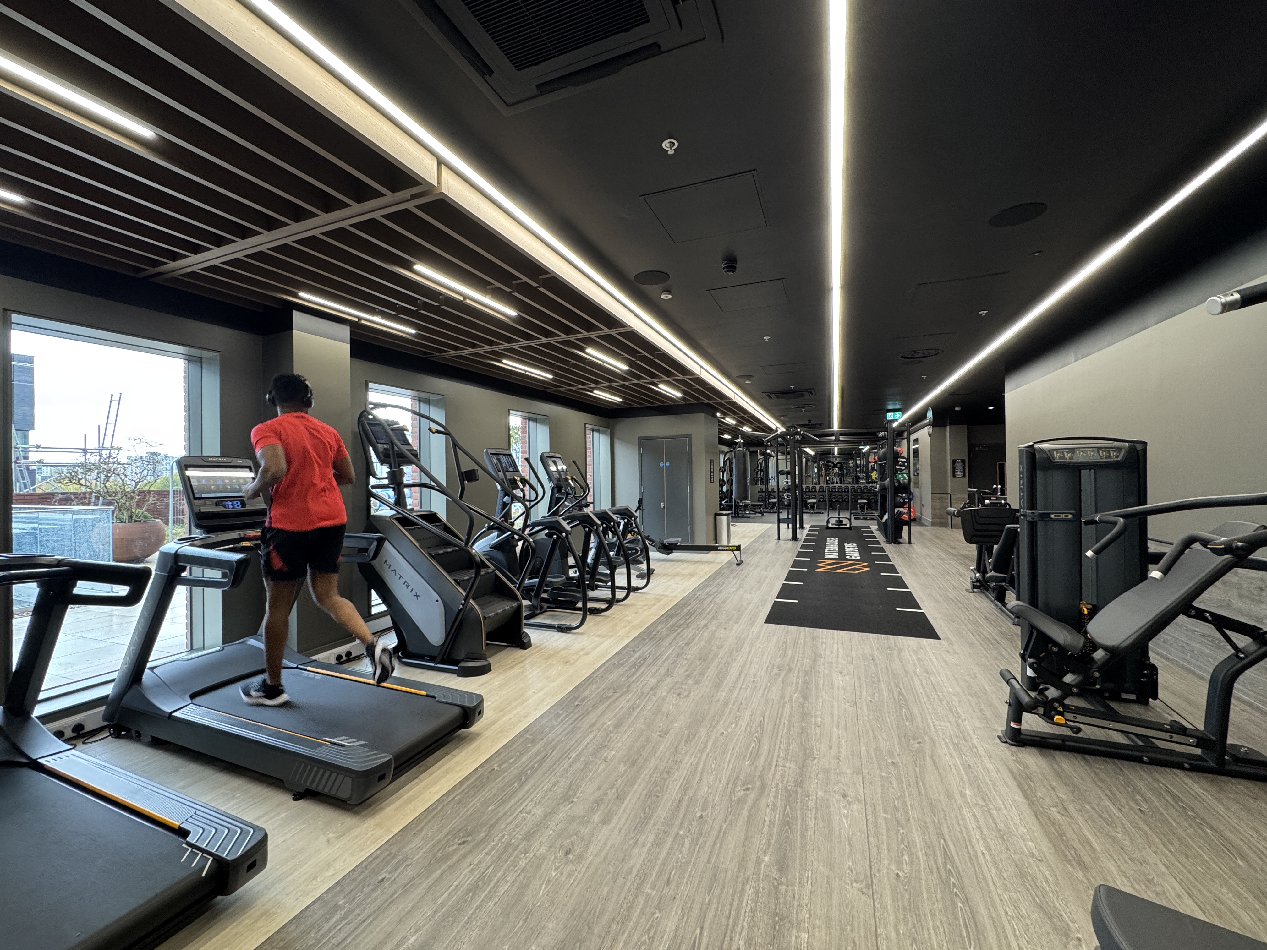 曼彻斯特·沃德豪斯花园 Waterhouse Gardens 配套