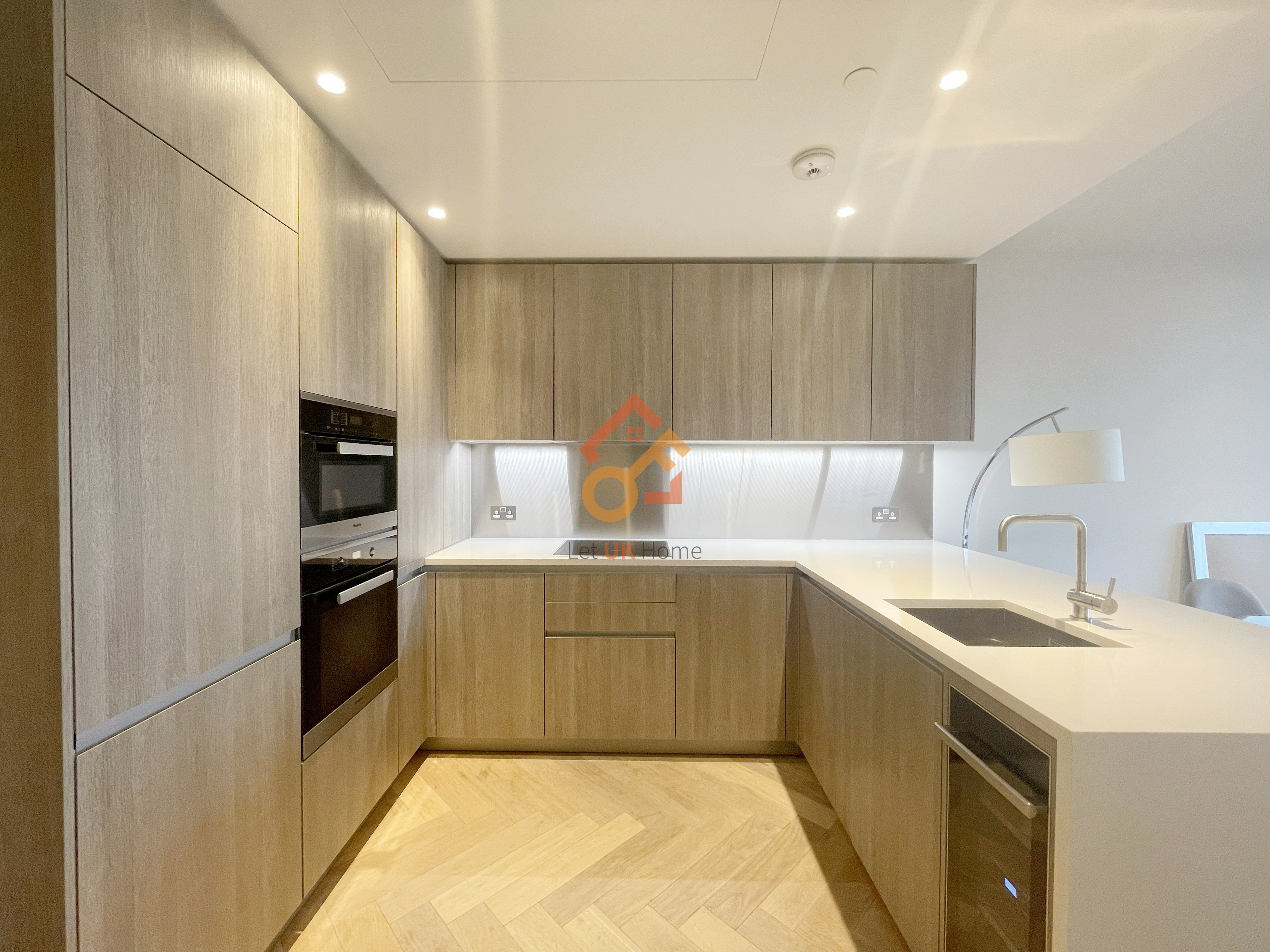 伦敦City of London·1房1卫·Principal Tower 房源图片