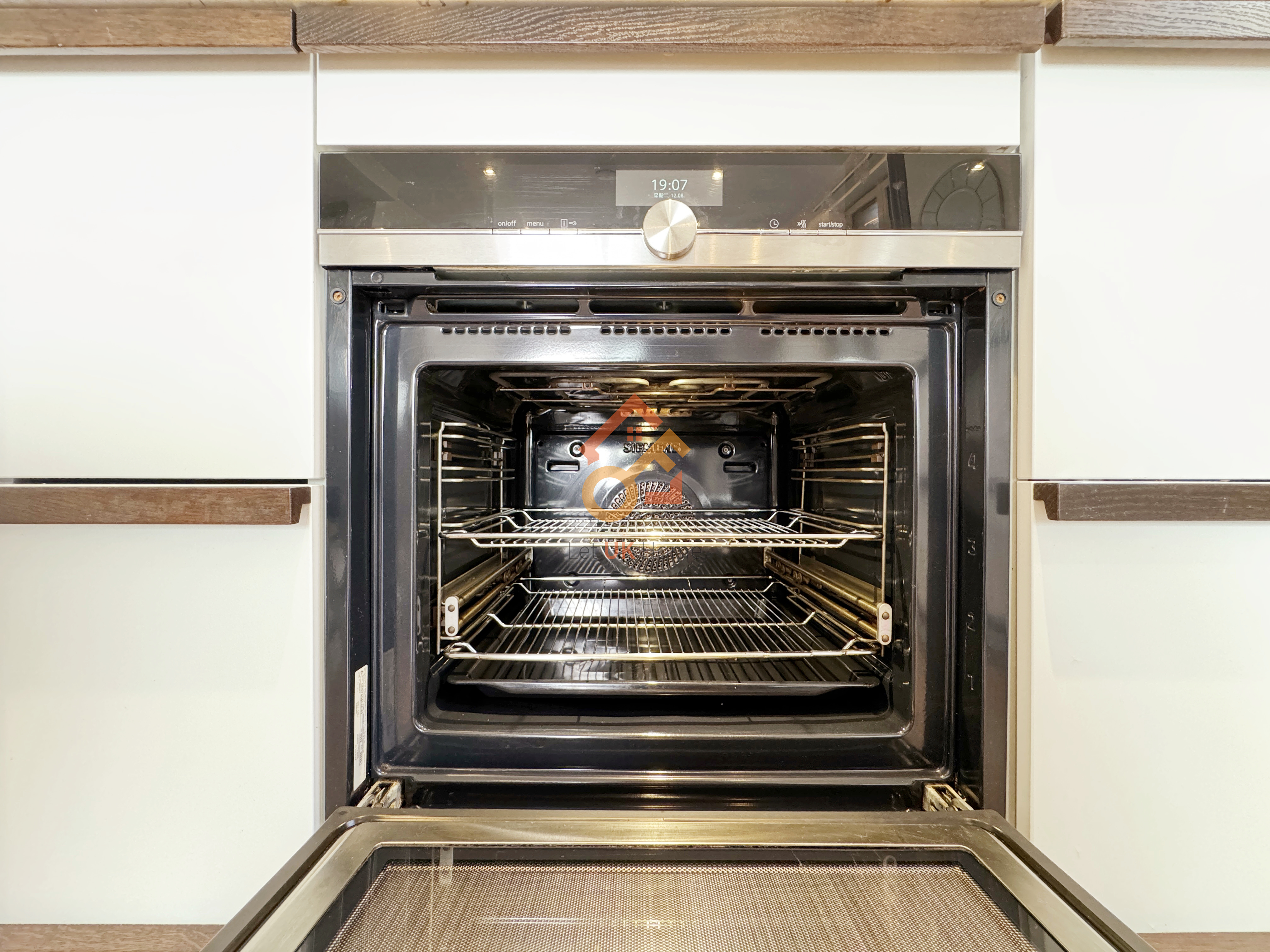 藍莎集團 | 英國置產一站式服務