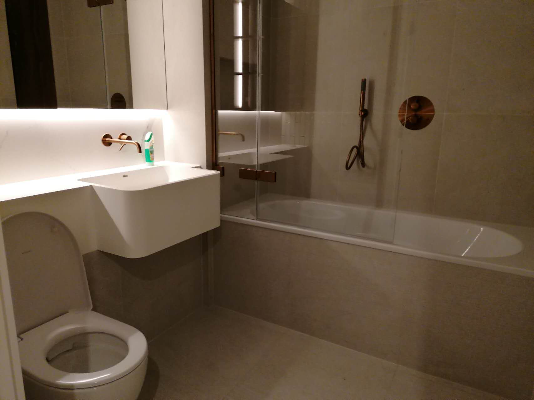 藍莎集團 | 英國置產一站式服務