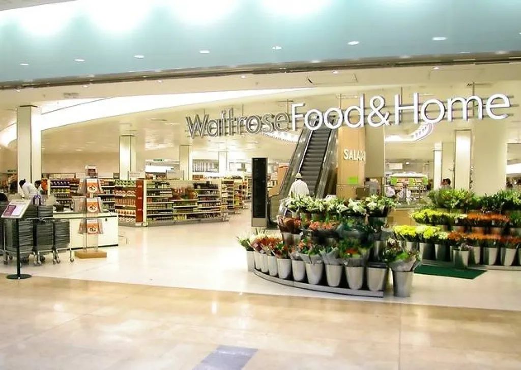 伦敦·哈伯德广场8号 8 Harbord Square 配套