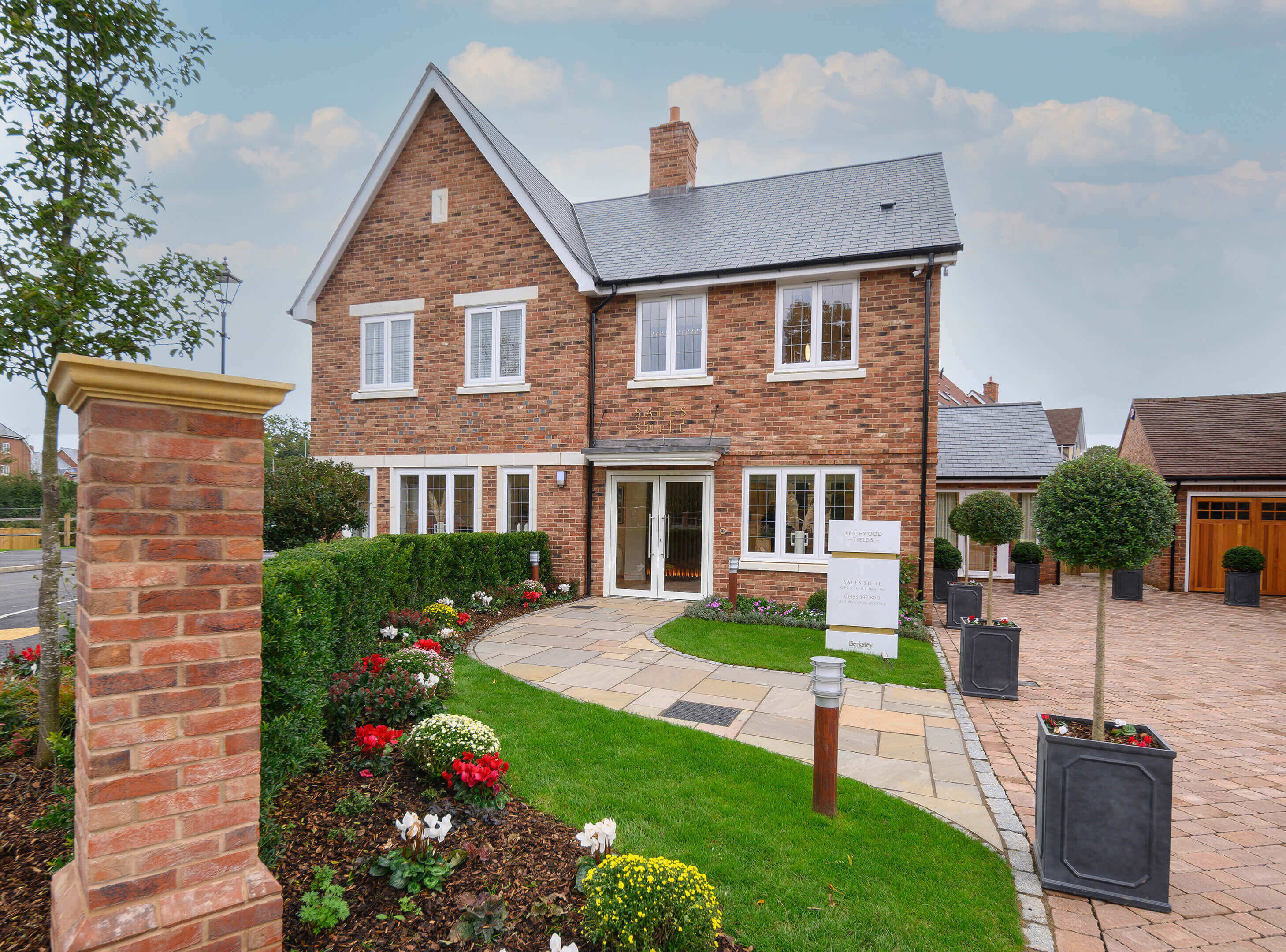 藍莎集團 - 英國樓盤、英國物業代理 | 英國買樓置業一站式服務