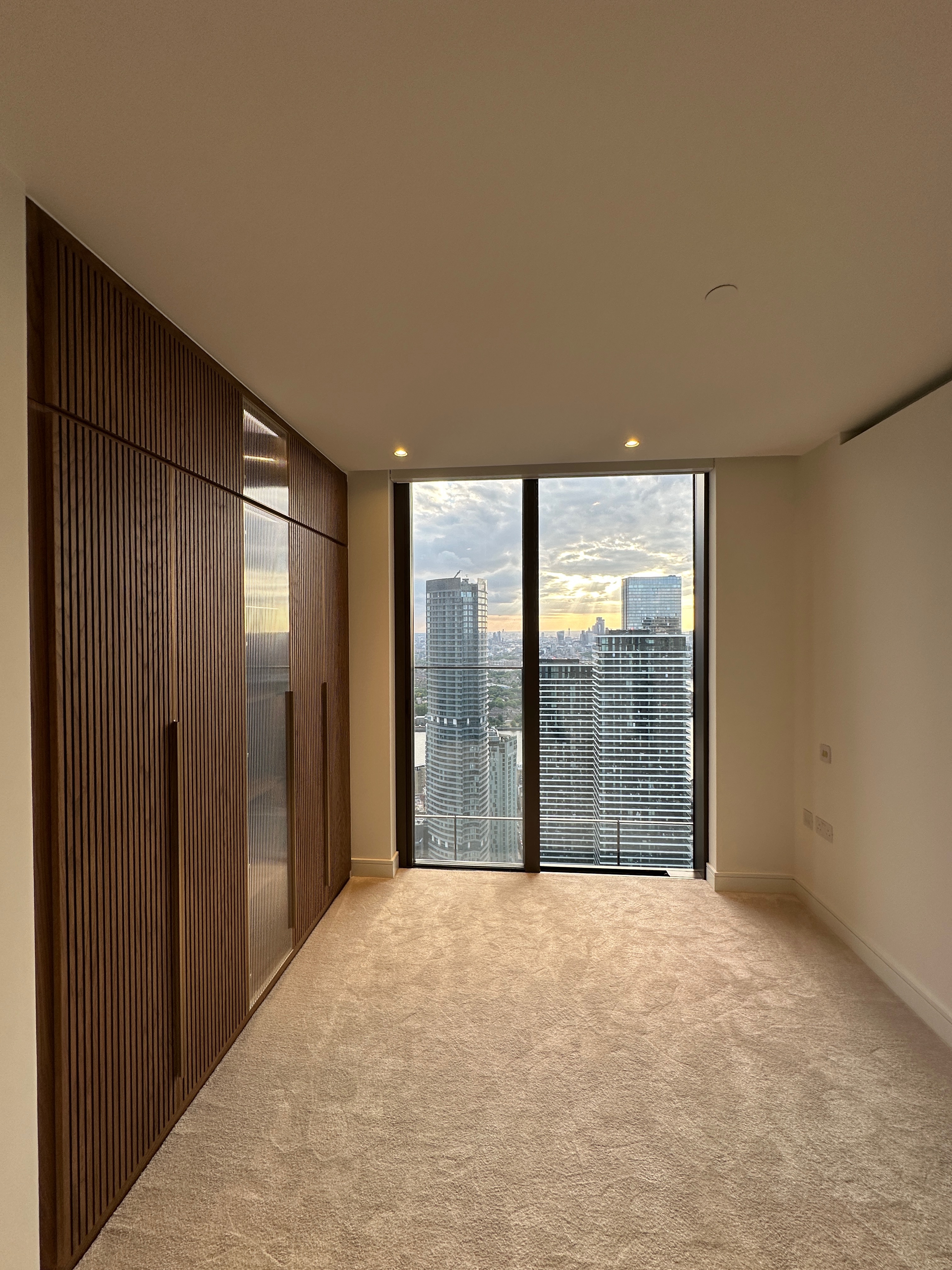 藍莎集團 | 英國置產一站式服務