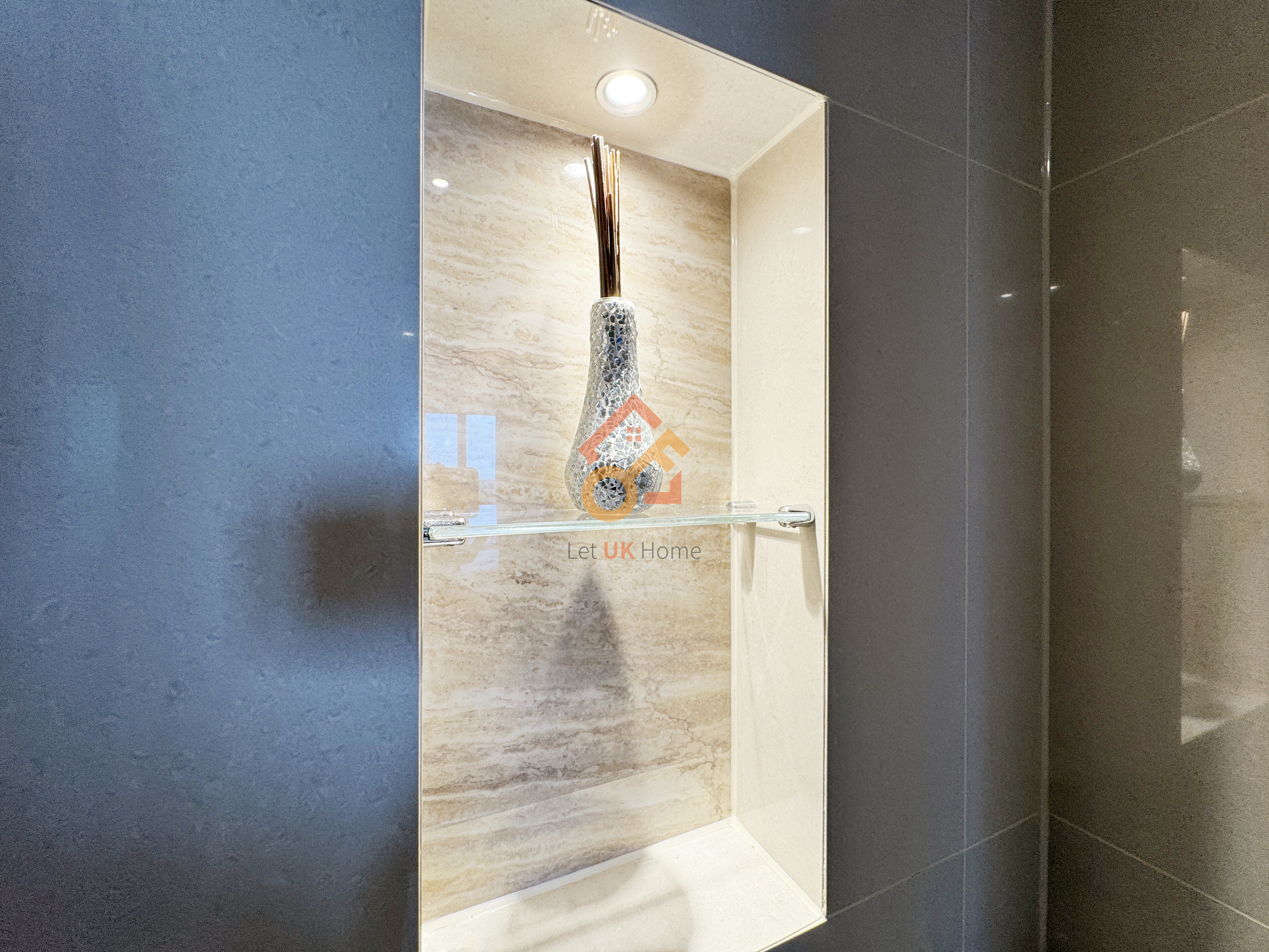 藍莎集團 | 英國置產一站式服務