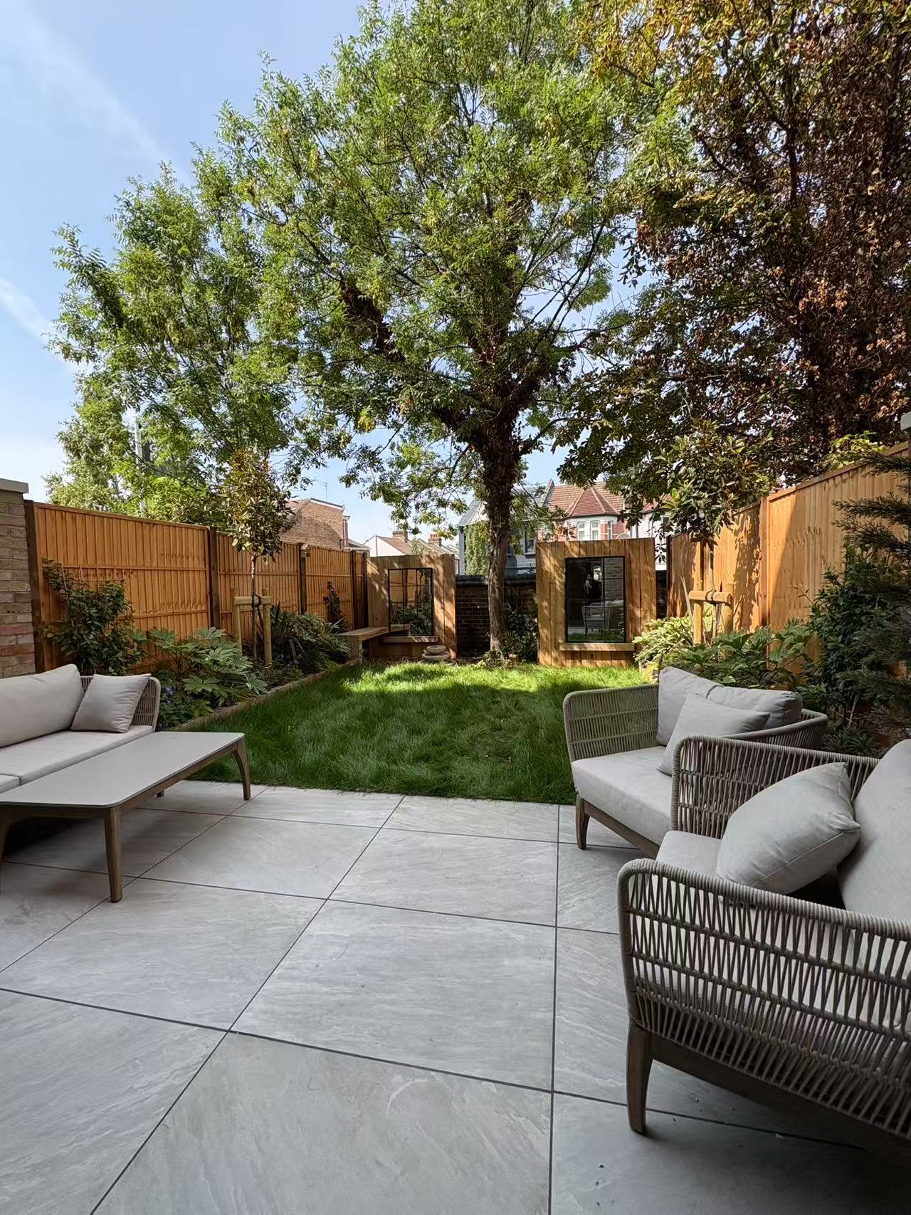 藍莎集團 | 英國置產一站式服務