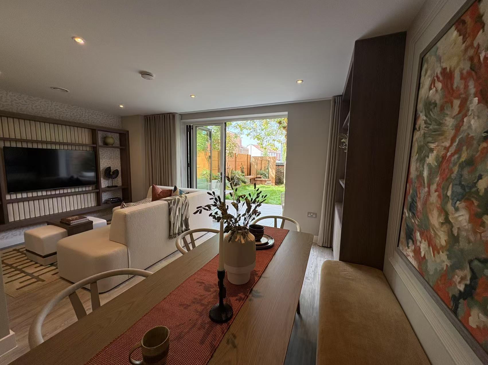 藍莎集團 | 英國置產一站式服務