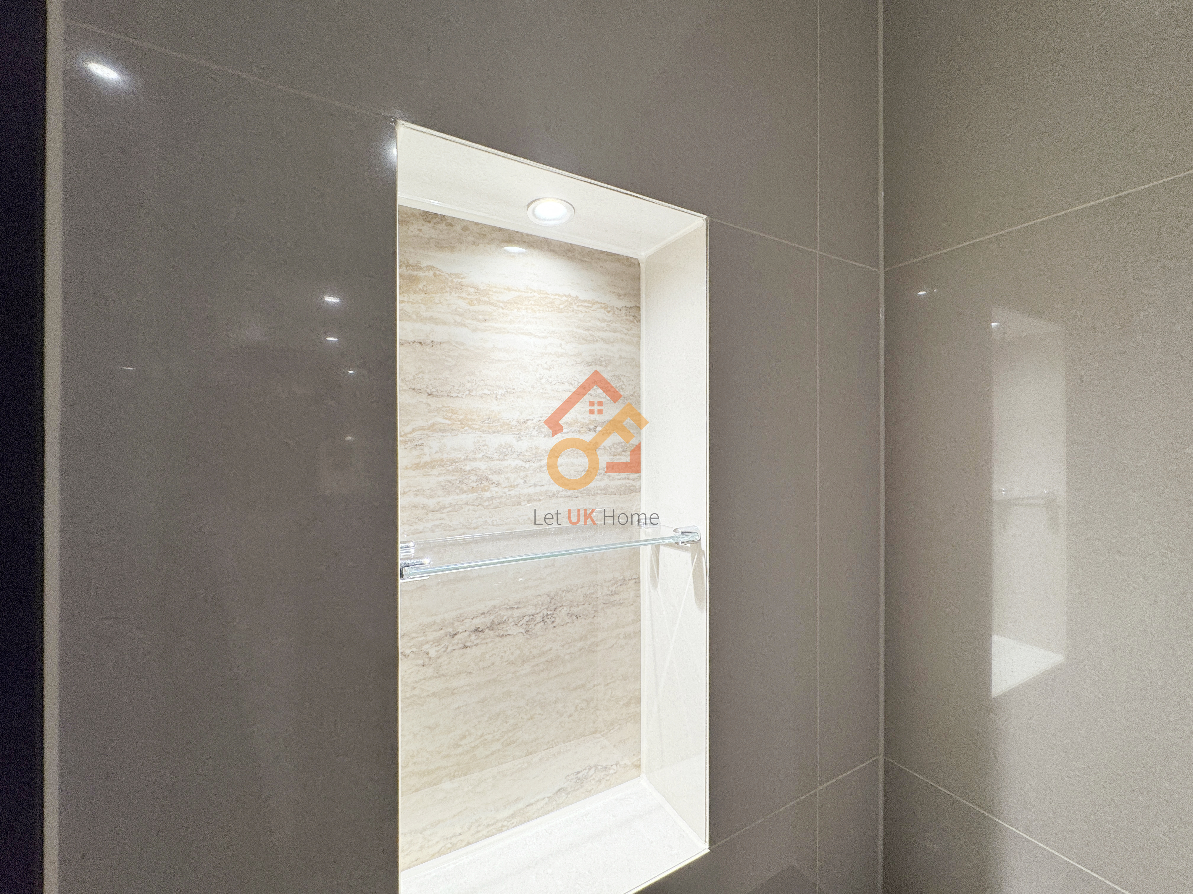 藍莎集團 | 英國置產一站式服務