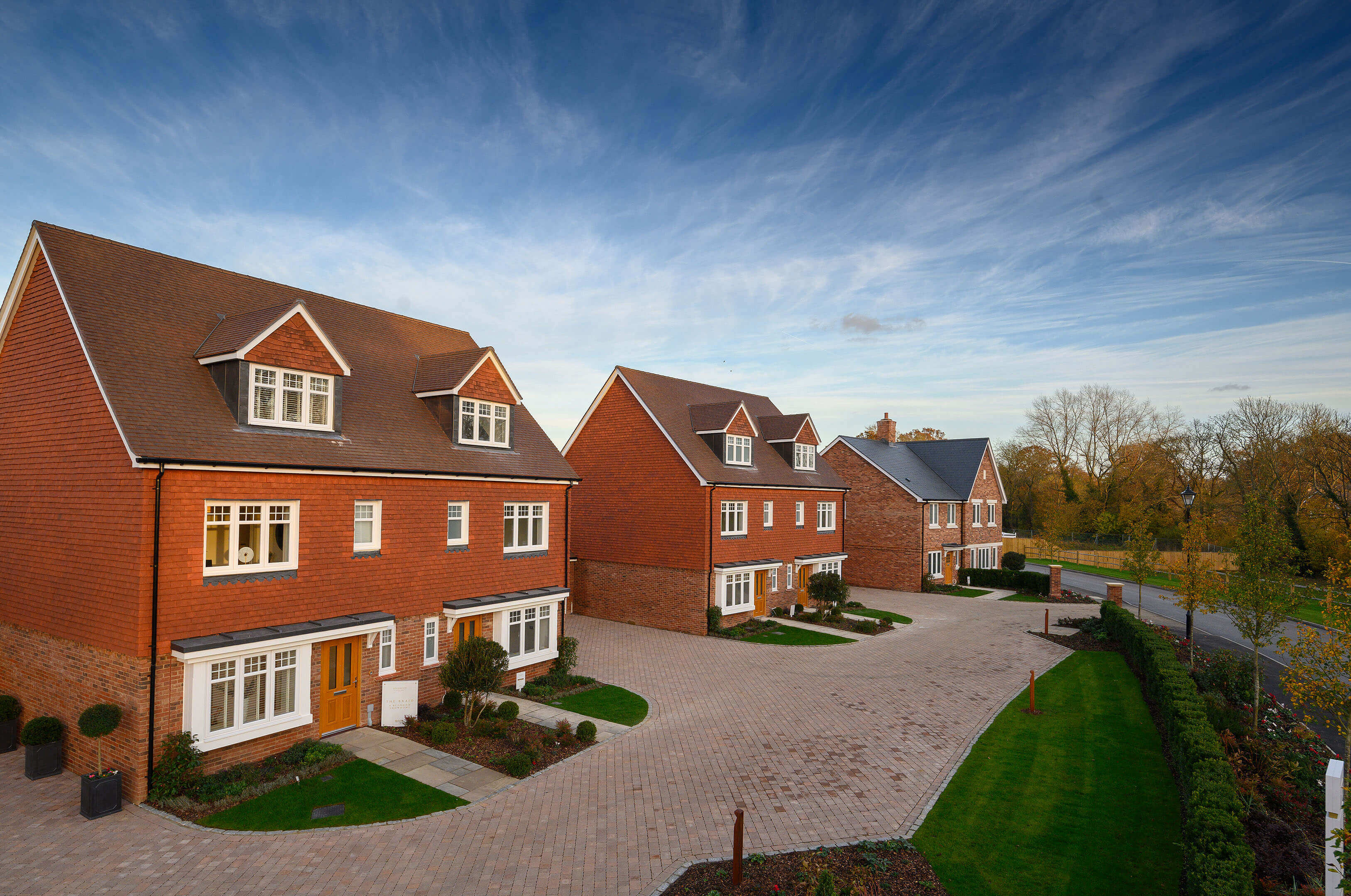 藍莎集團 - 英國樓盤、英國物業代理 | 英國買樓置業一站式服務