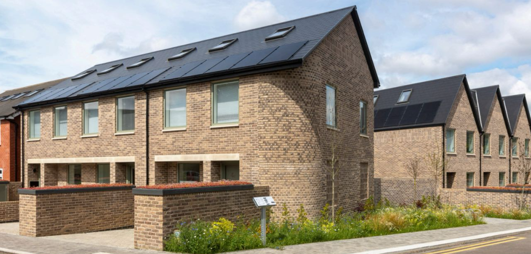 伦敦·Elmwood Crescent 外立面