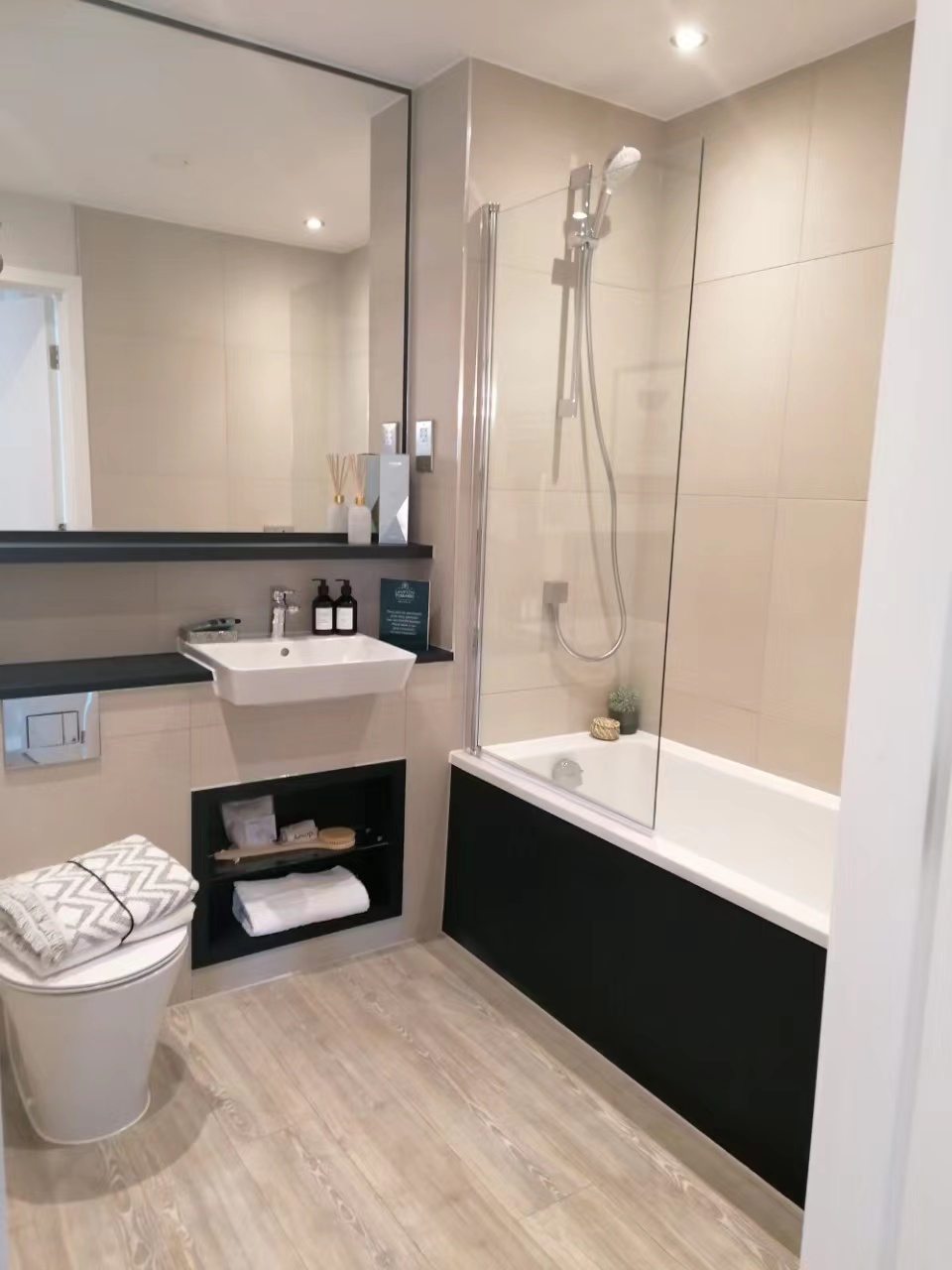 伦敦·兰普顿公馆 Lampton Parkside 样板间