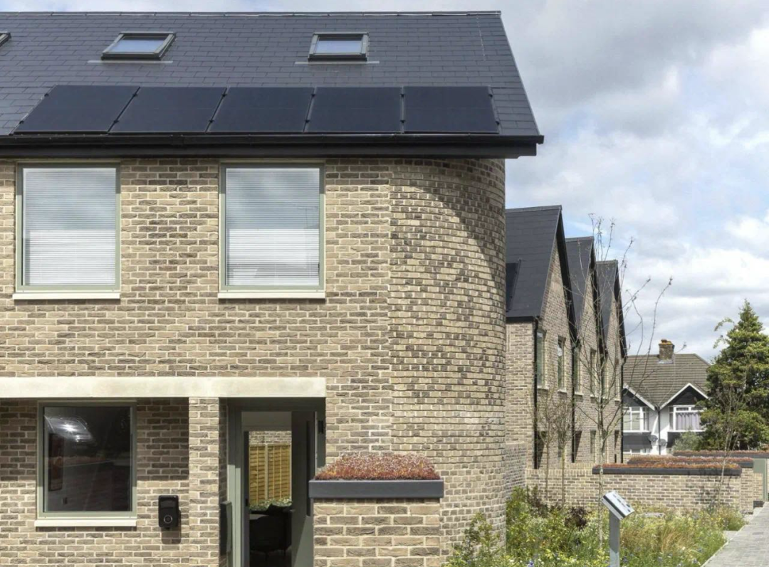 伦敦·Elmwood Crescent 外立面