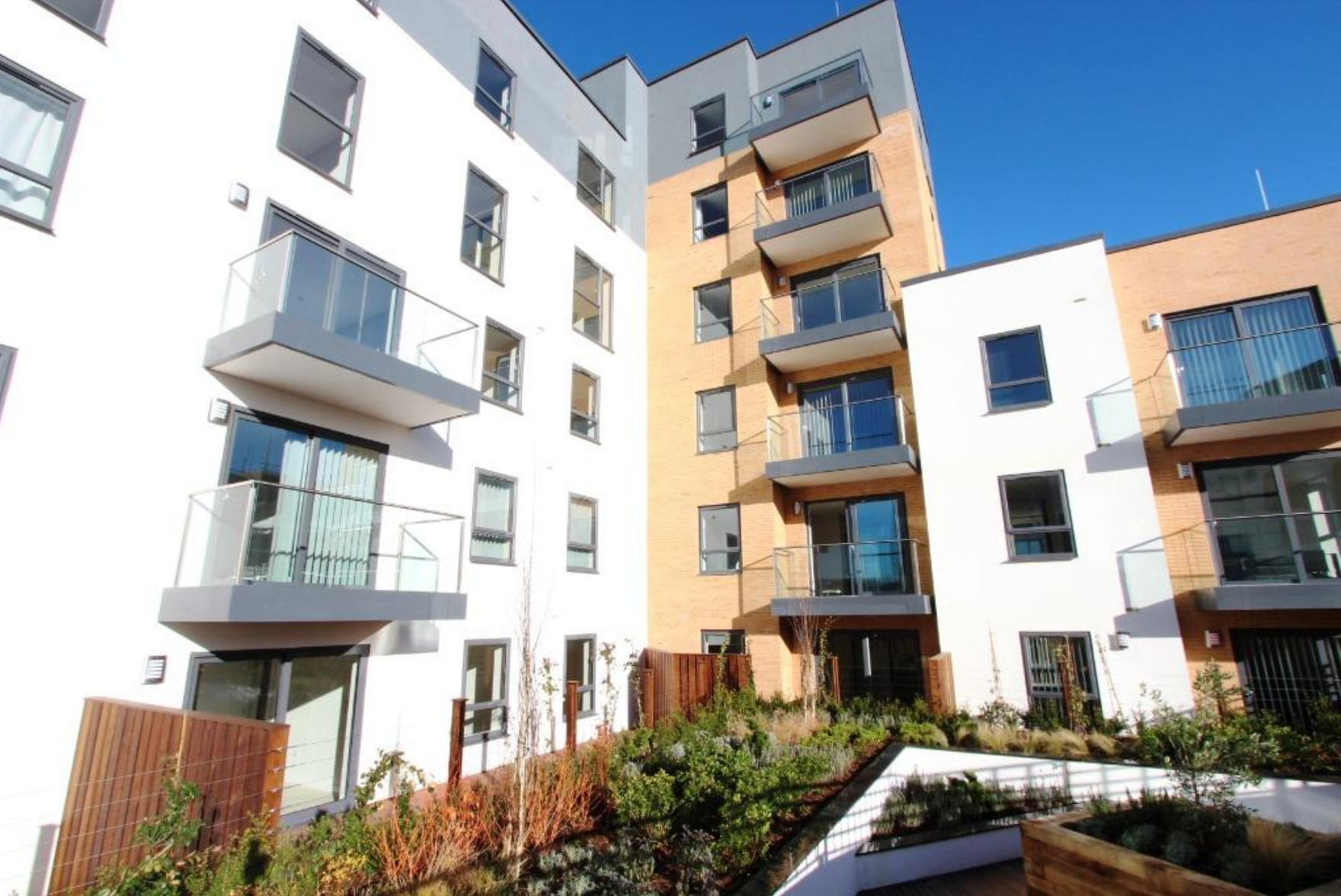 藍莎集團 - 英國樓盤、英國物業代理 | 英國買樓置業一站式服務