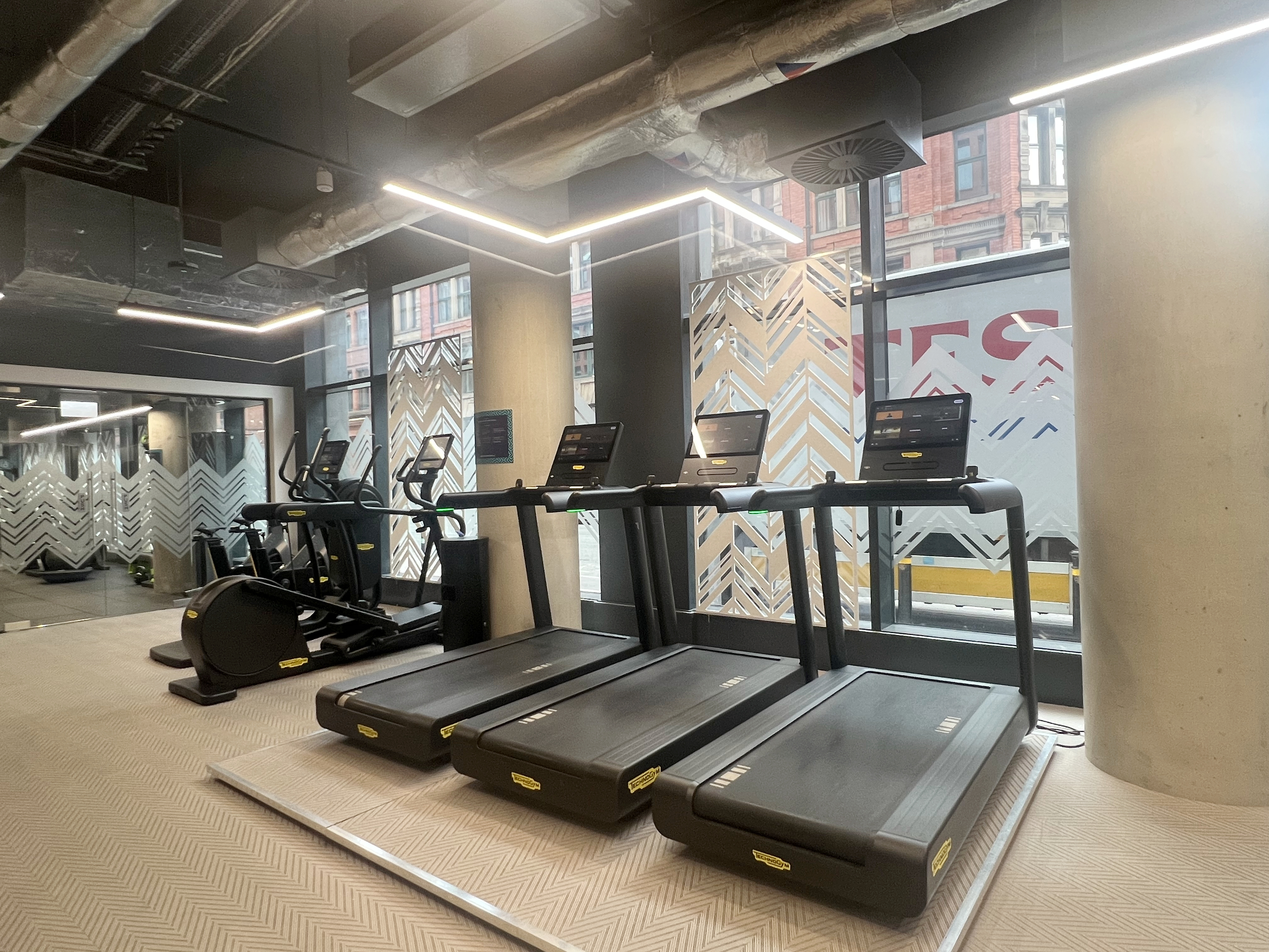 藍莎集團 | 英國置產一站式服務