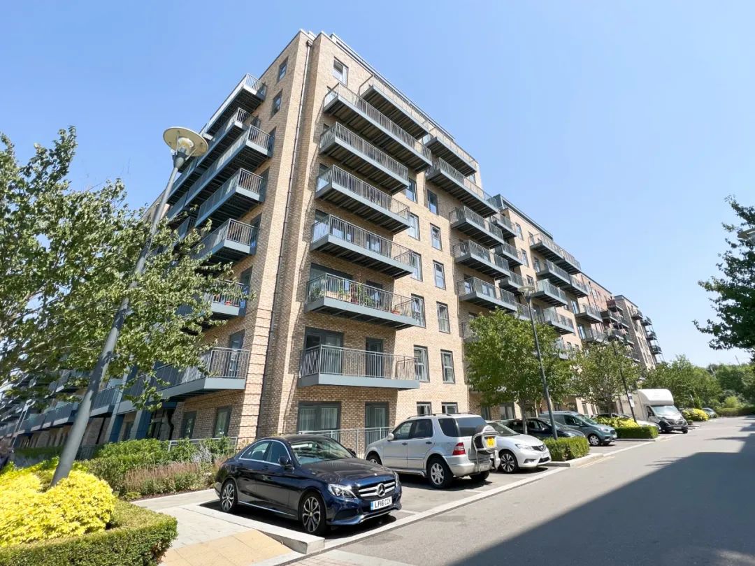 伦敦Colindale·2房2卫·Beaufort Park 外立面