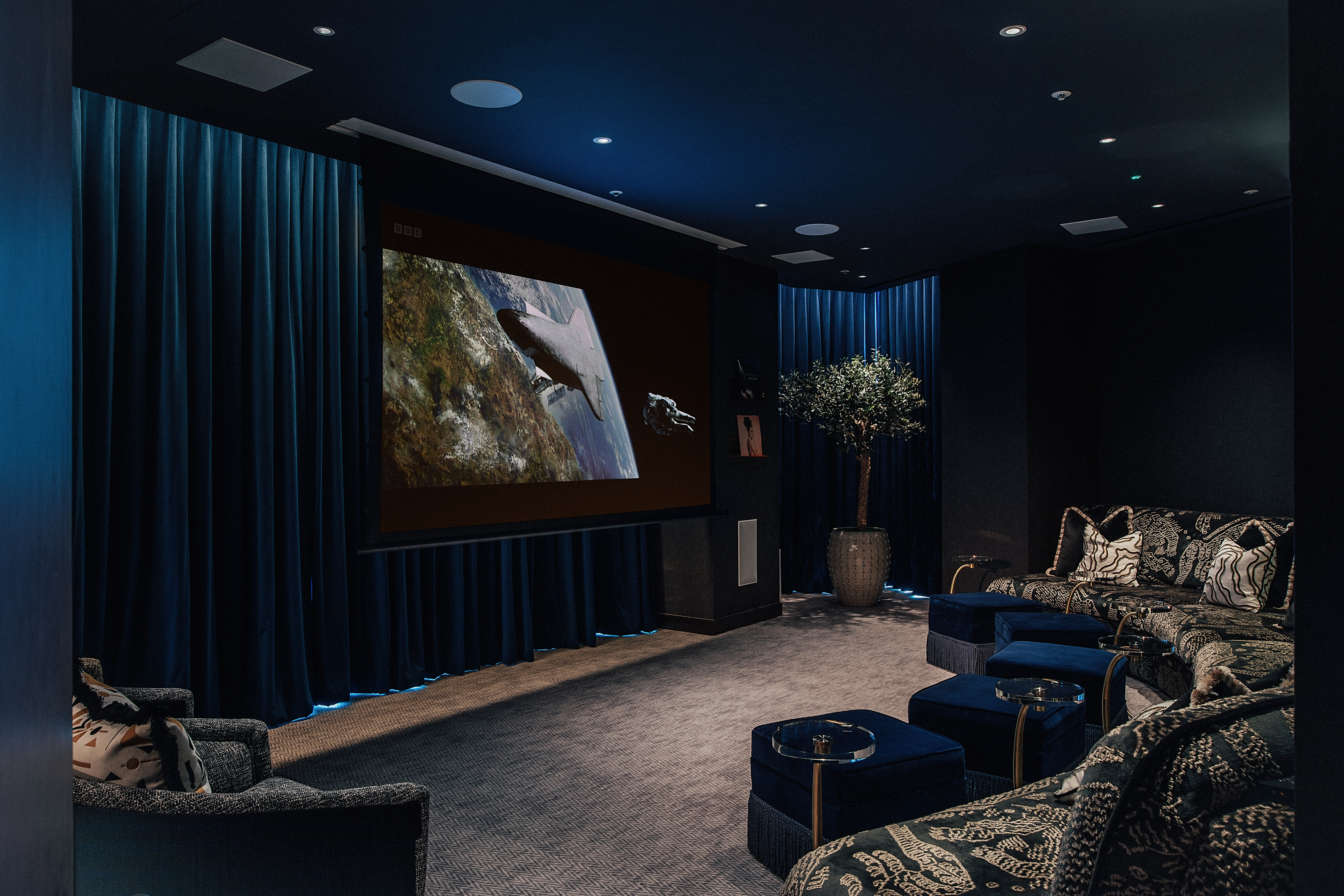 Lansha Group - UK Real Estate, UK Property Agency | One stop shop for buying and purchasing properties in the UK