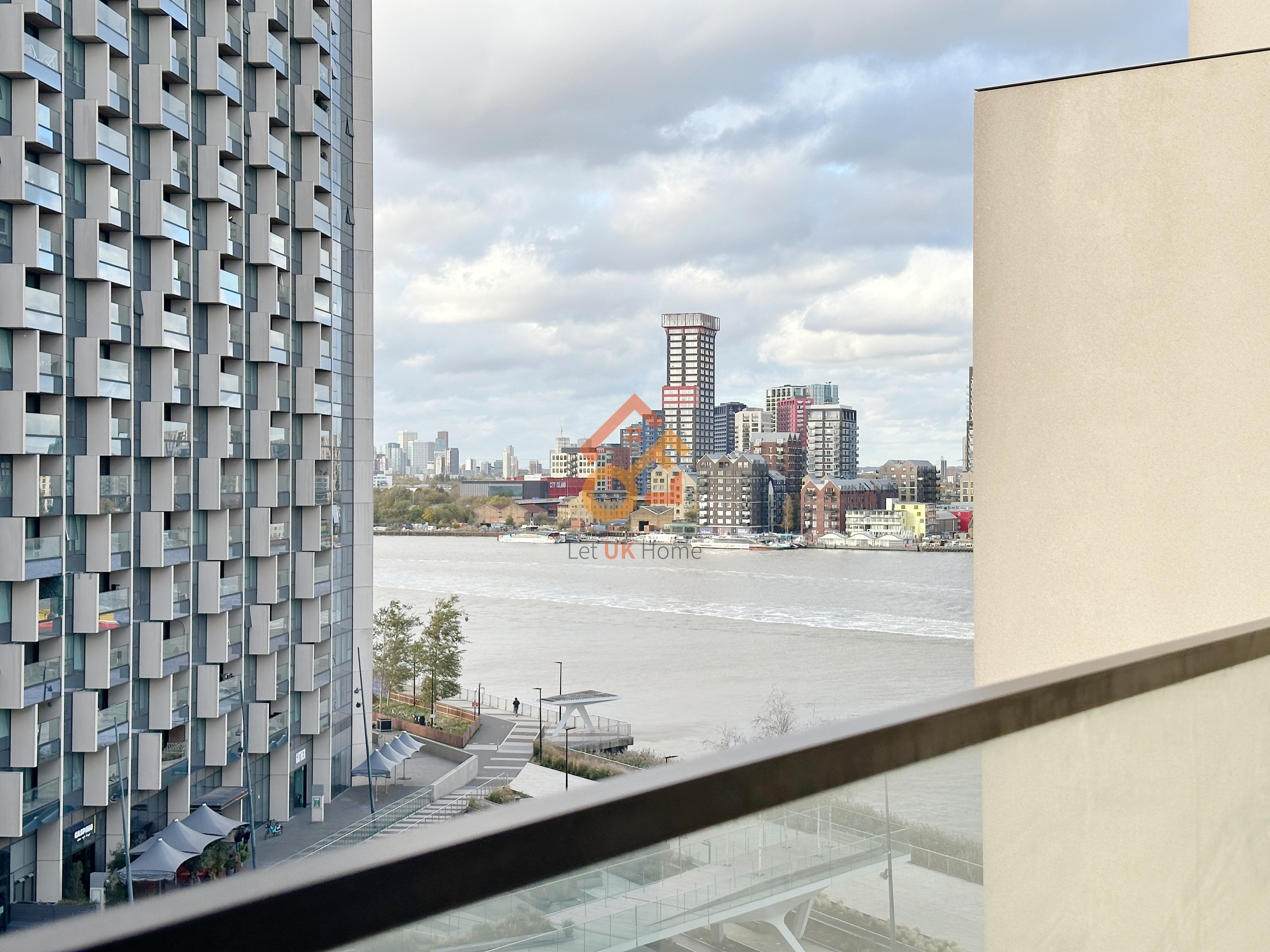 伦敦Greenwich Peninsula·1房1卫·Upper Riverside 房源图片