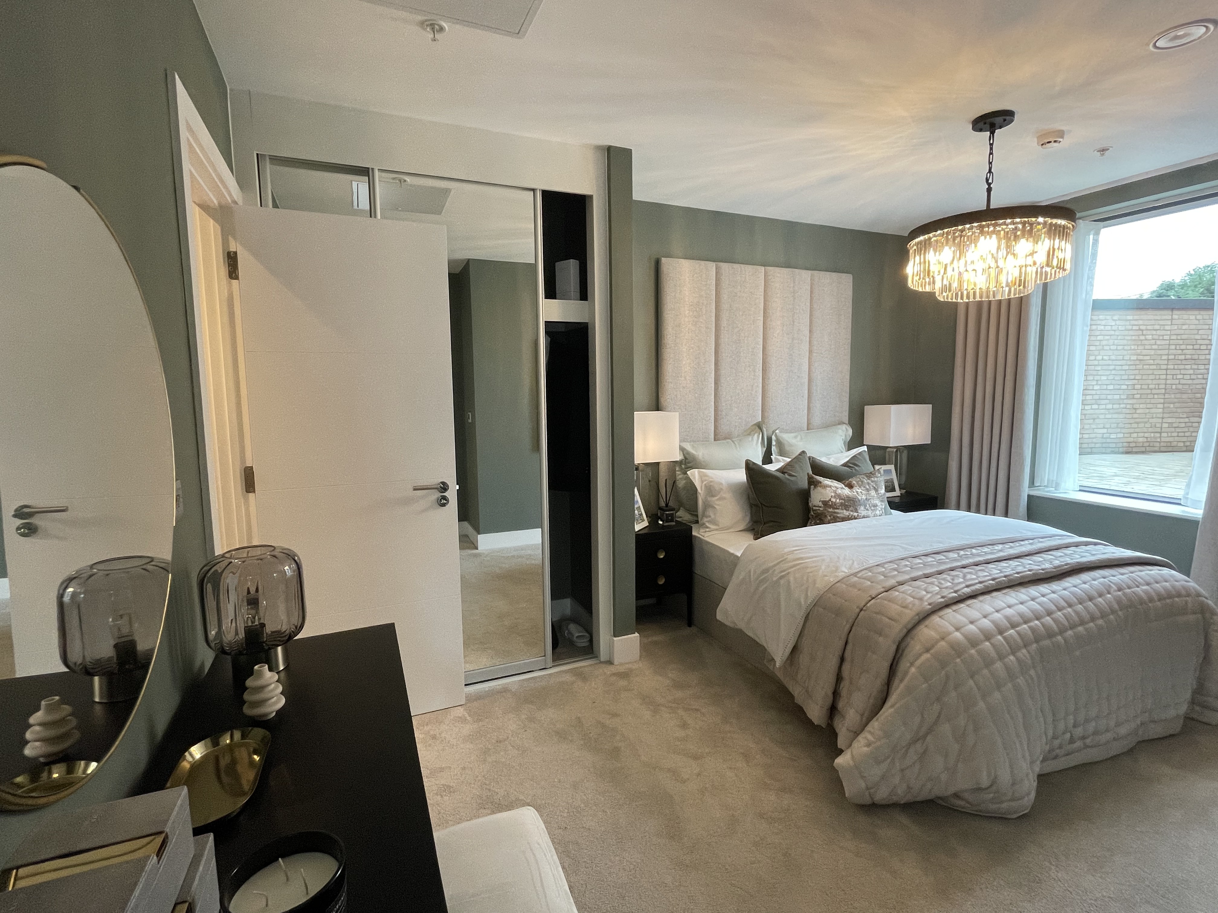 藍莎集團 | 英國置產一站式服務