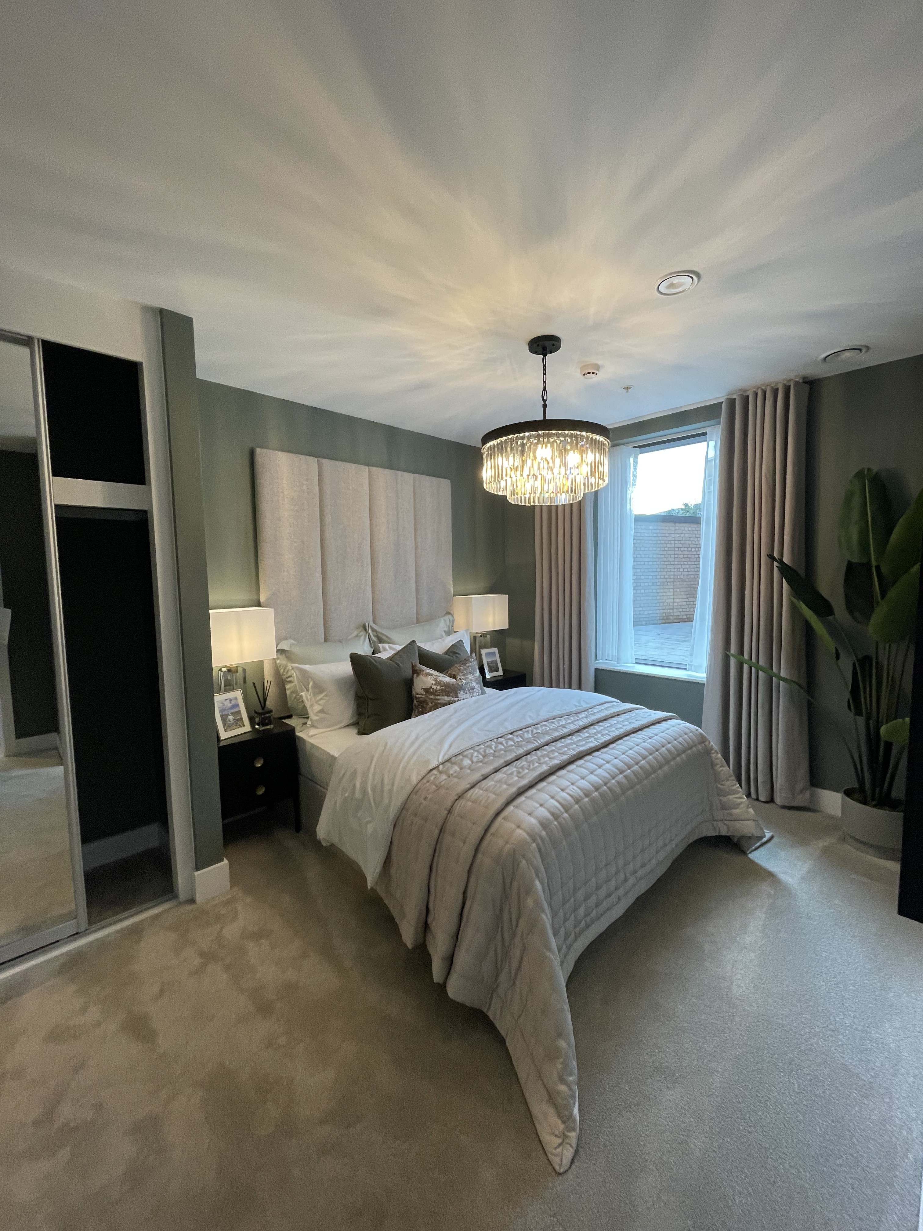 藍莎集團 | 英國置產一站式服務