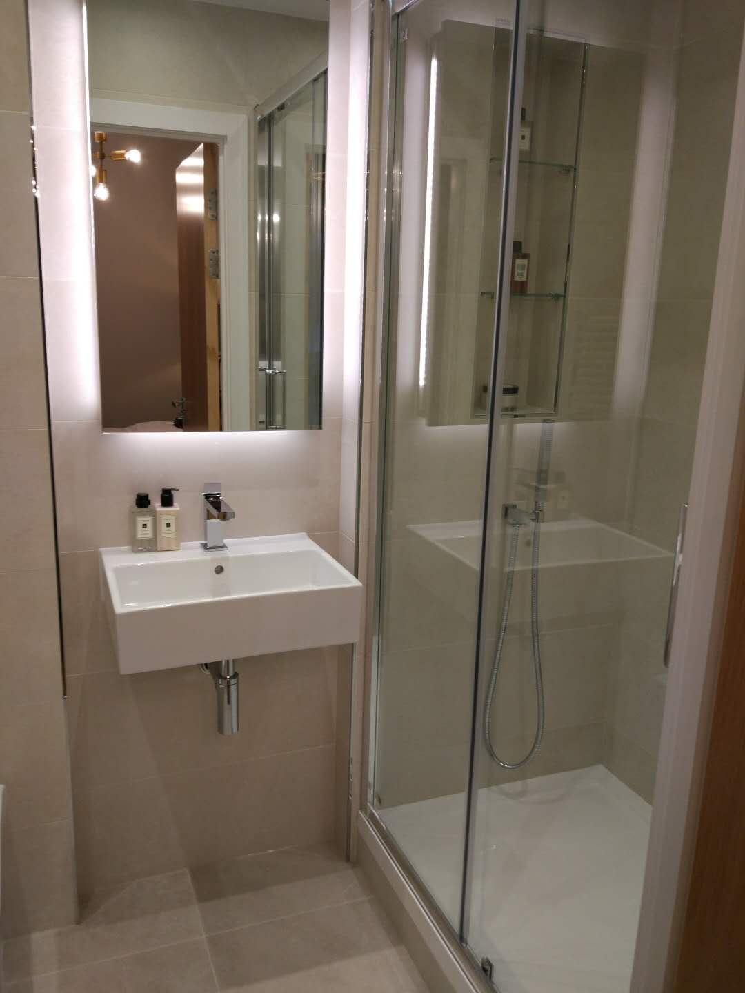 藍莎集團 | 英國置產一站式服務