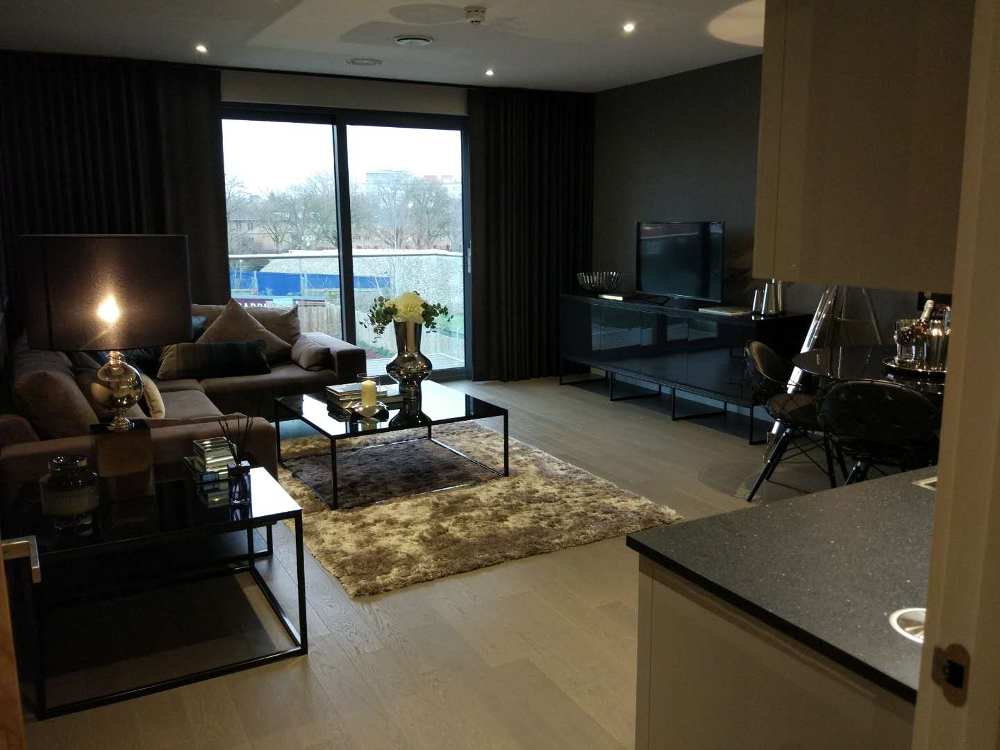 藍莎集團 | 英國置產一站式服務