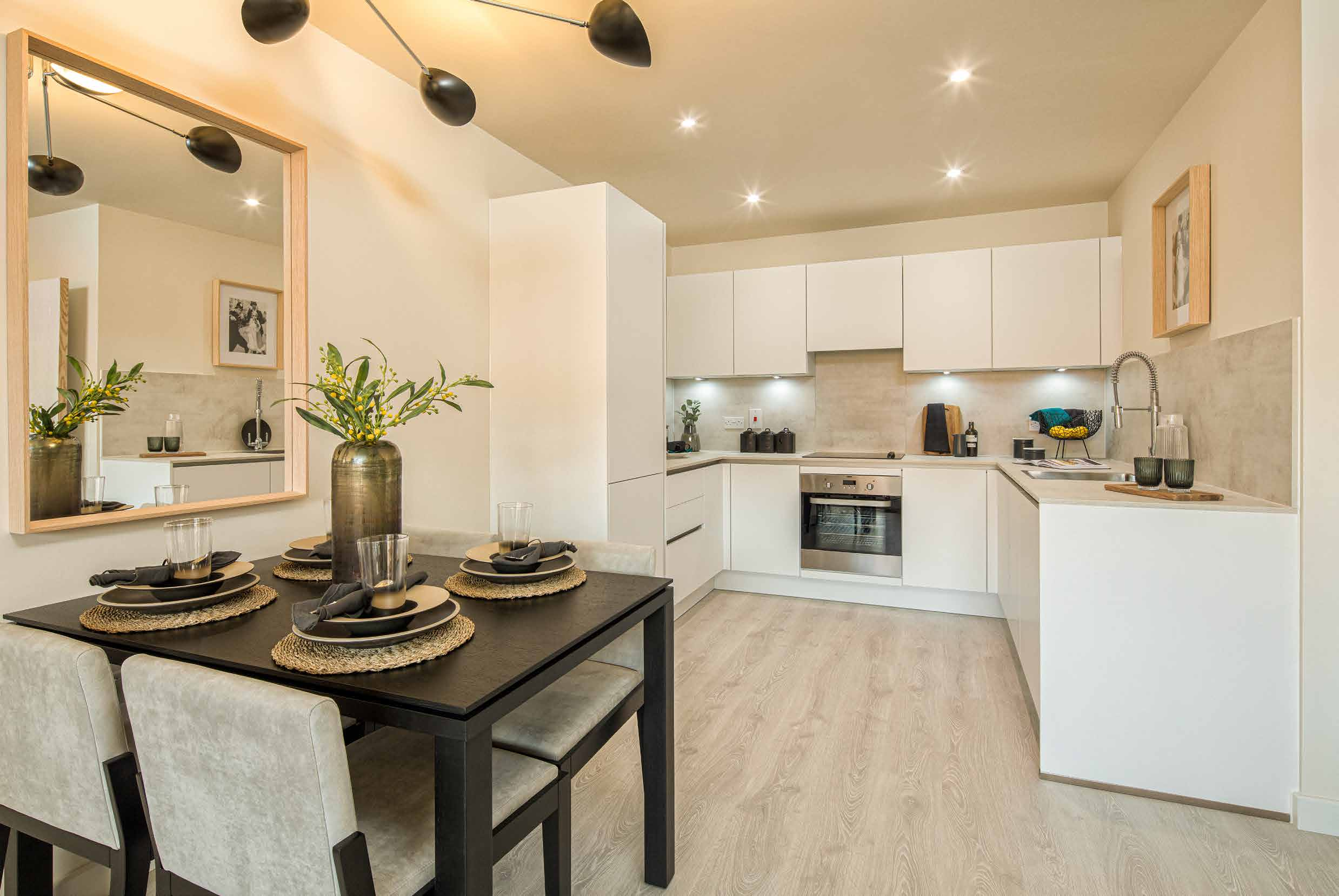 藍莎集團 - 英國樓盤、英國物業代理 | 英國買樓置業一站式服務