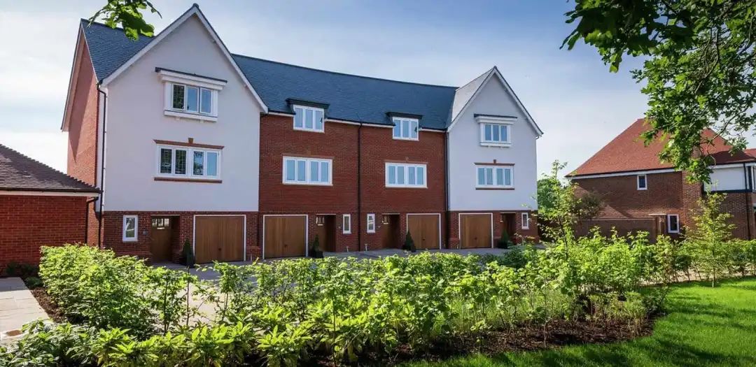 藍莎集團 - 英國樓盤、英國物業代理 | 英國買樓置業一站式服務