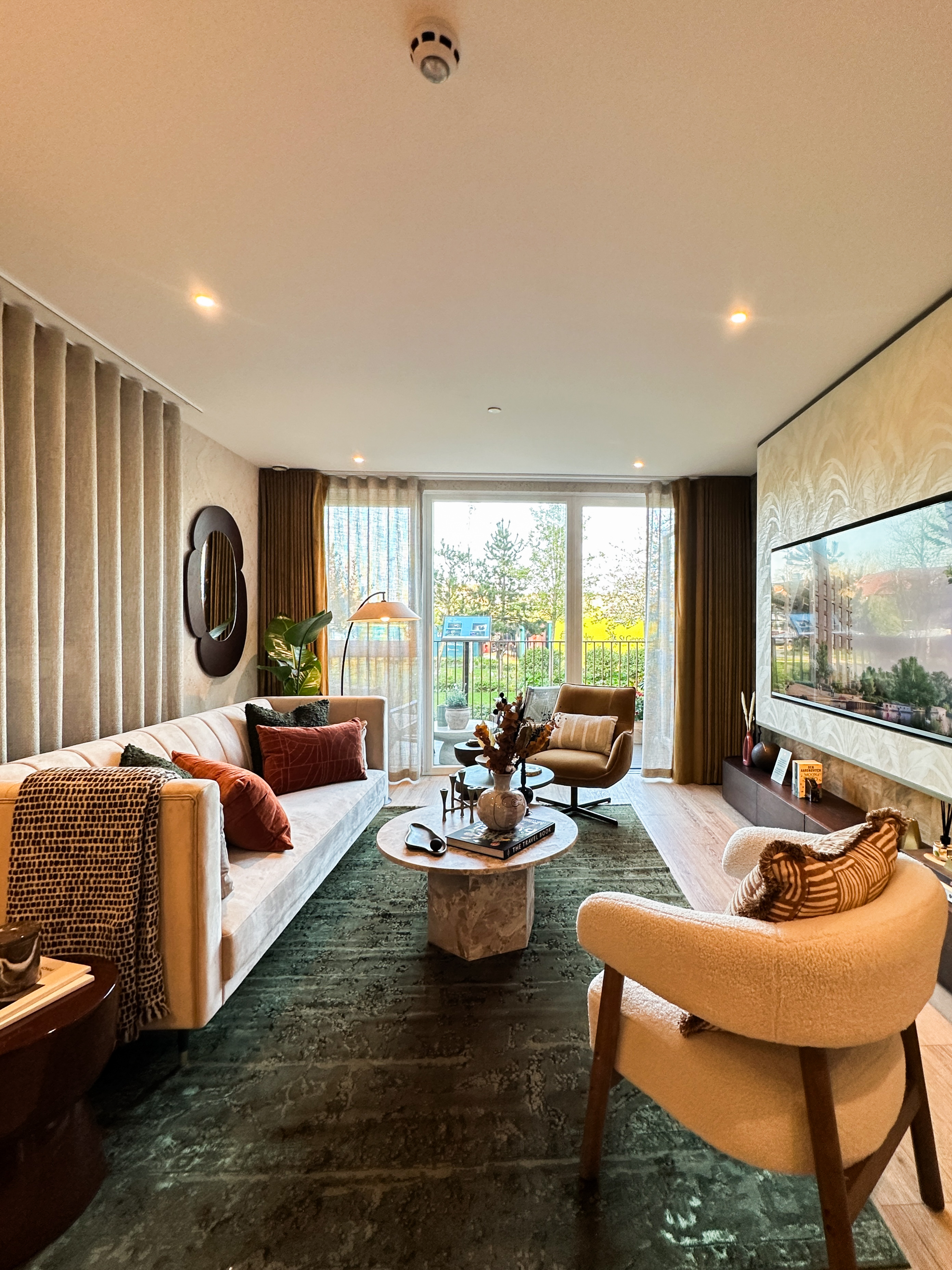 藍莎集團 - 英國樓盤、英國物業代理 | 英國買樓置業一站式服務