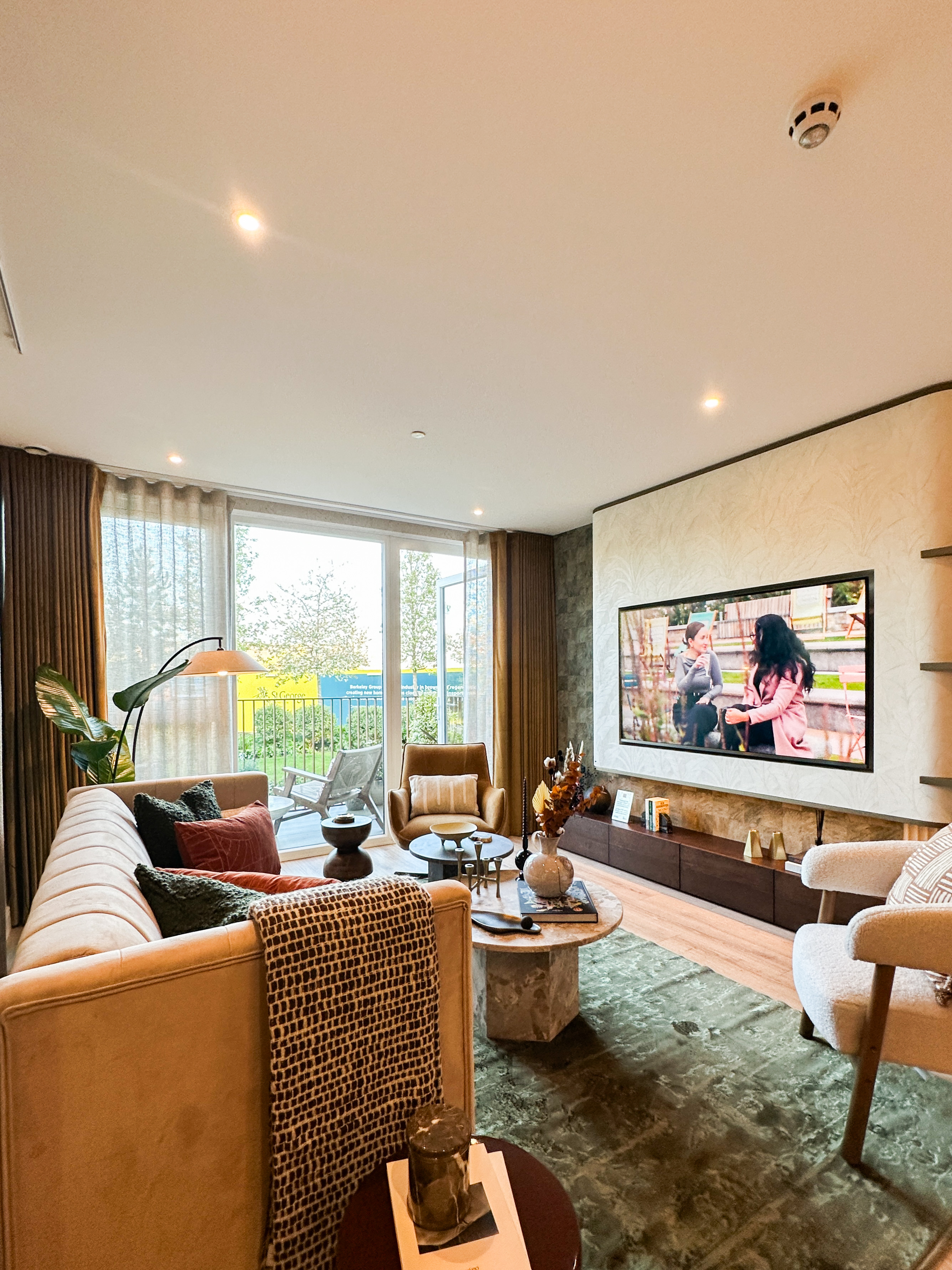 藍莎集團 - 英國樓盤、英國物業代理 | 英國買樓置業一站式服務