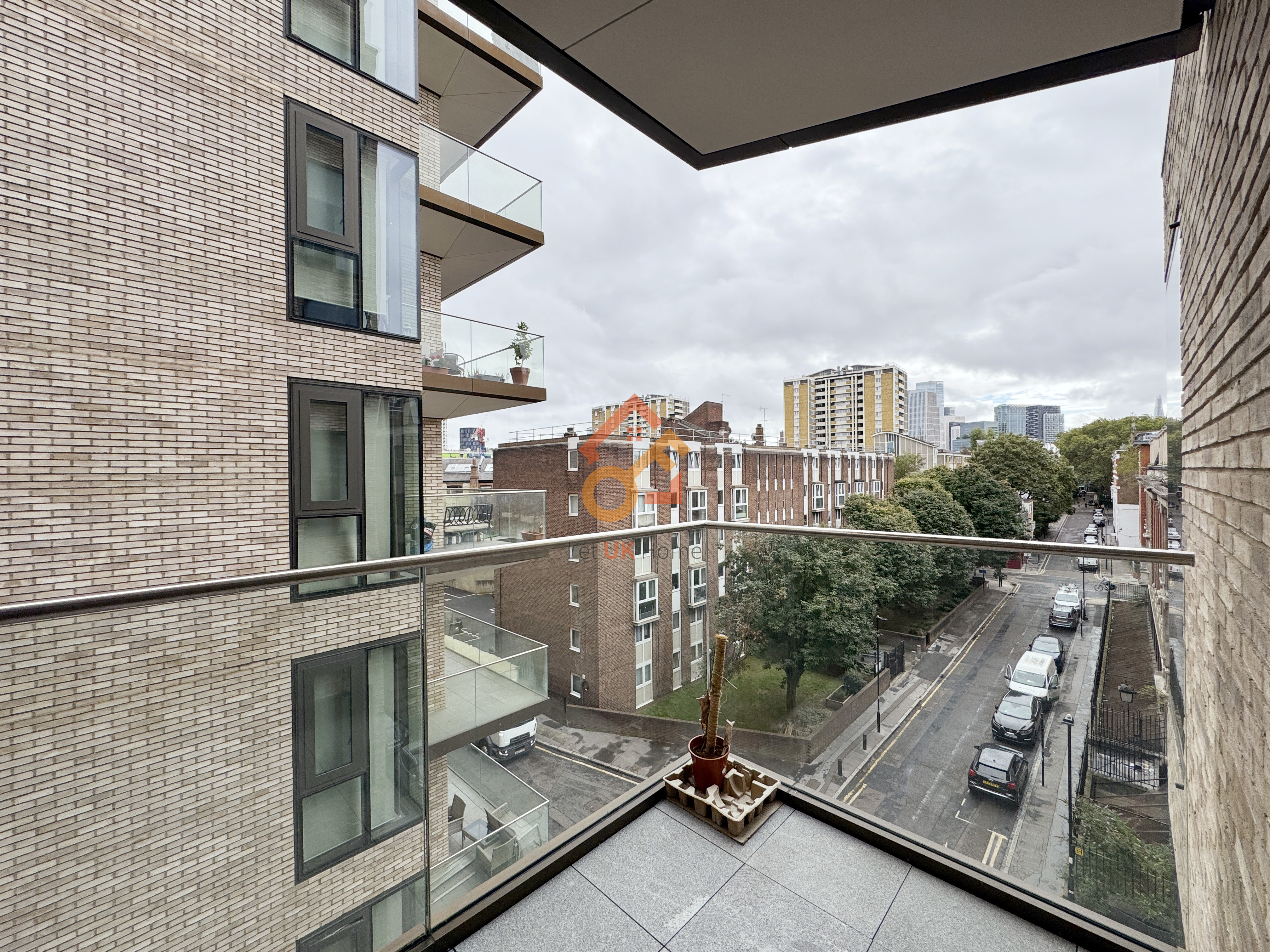 藍莎集團 - 英國樓盤、英國物業代理 | 英國買樓置業一站式服務