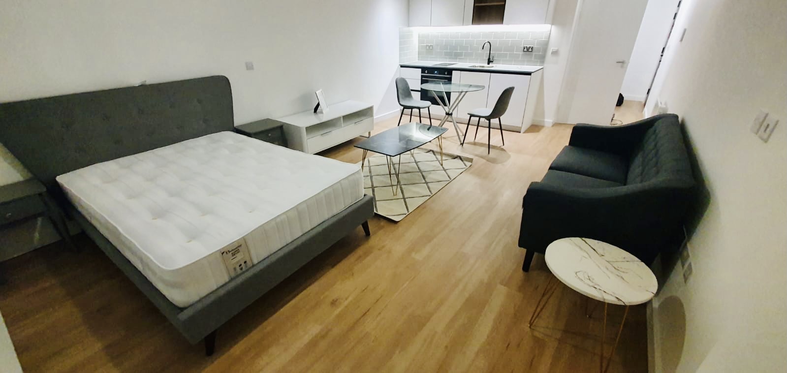 藍莎集團 | 英國置產一站式服務