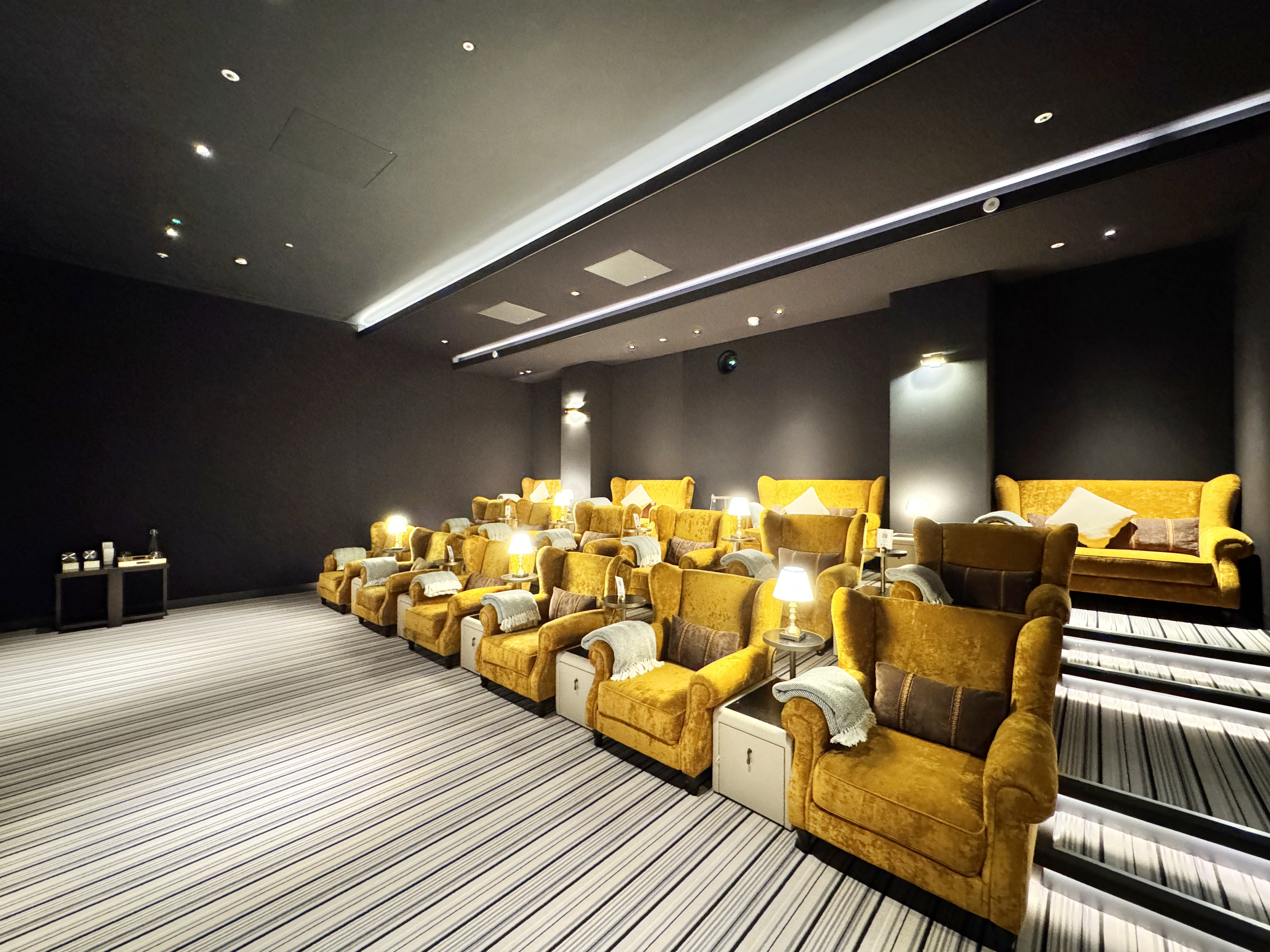 伦敦·泰晤士河一号 Thames City 项目配套实拍图