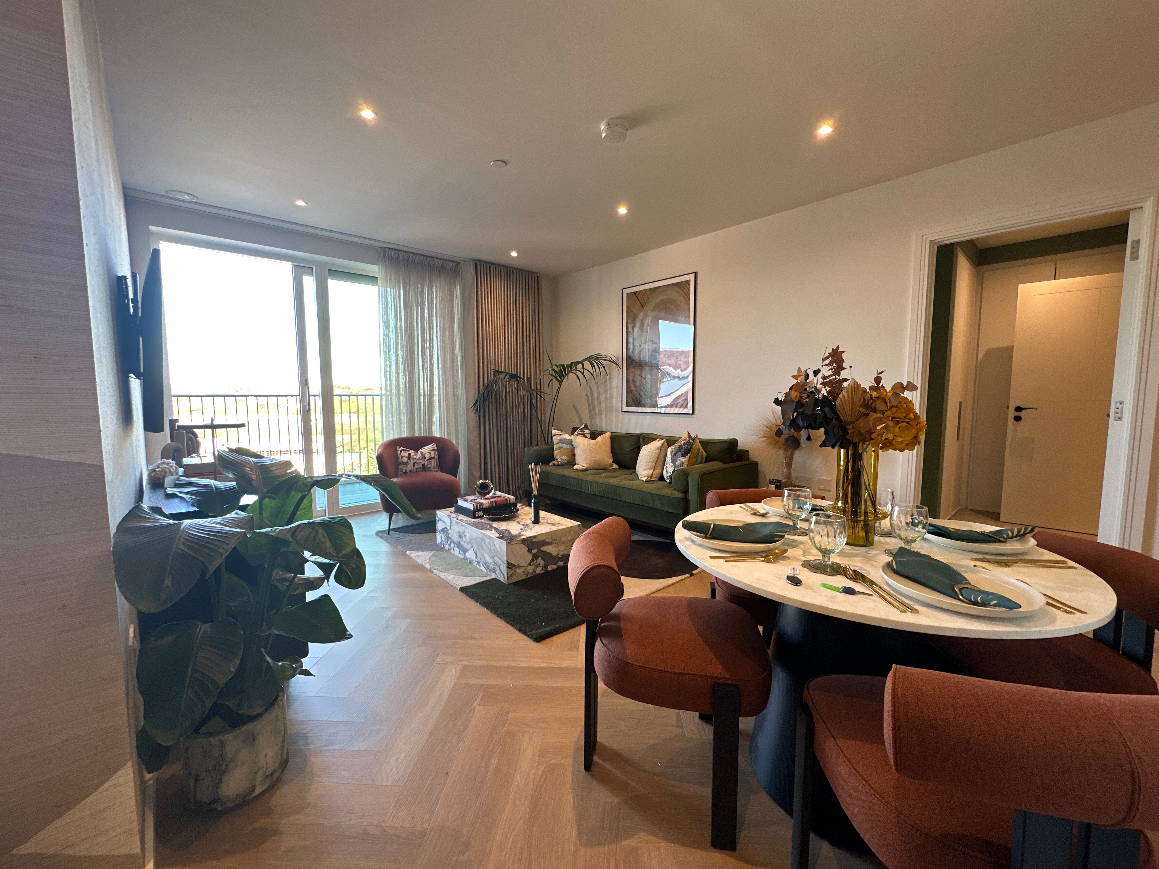 藍莎集團 | 英國置產一站式服務