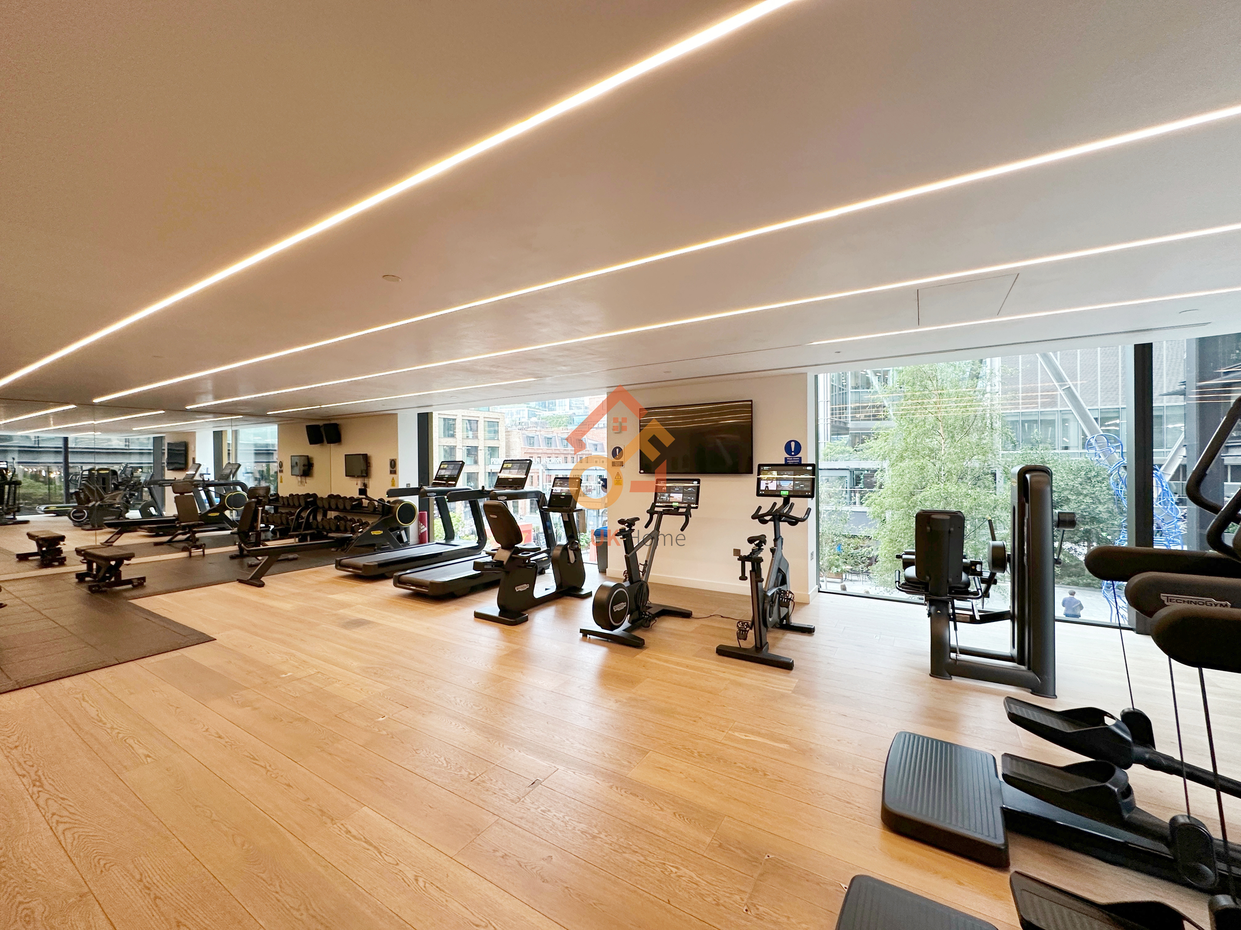 伦敦City of London·1房1卫·Principal Tower 项目配套