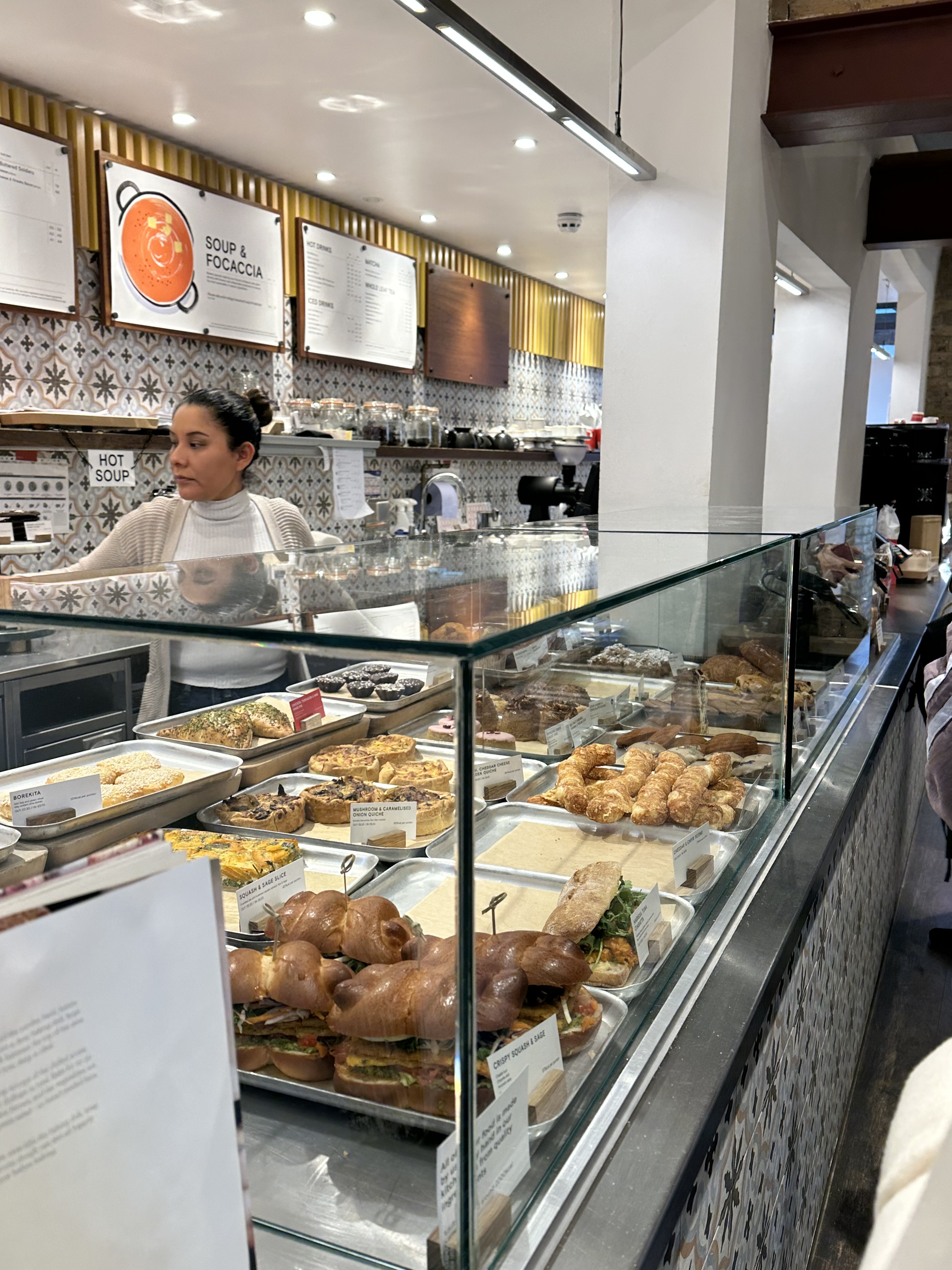 藍莎集團 | 英國置產一站式服務