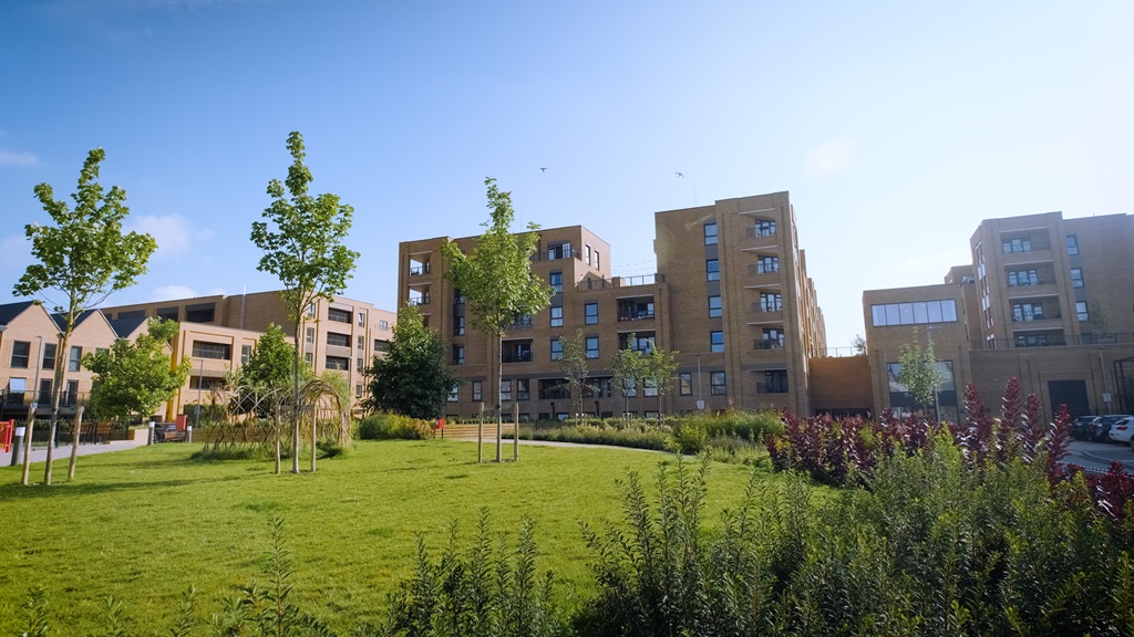 伦敦·萨顿米尔庄园 New Mill Quarter 外立面