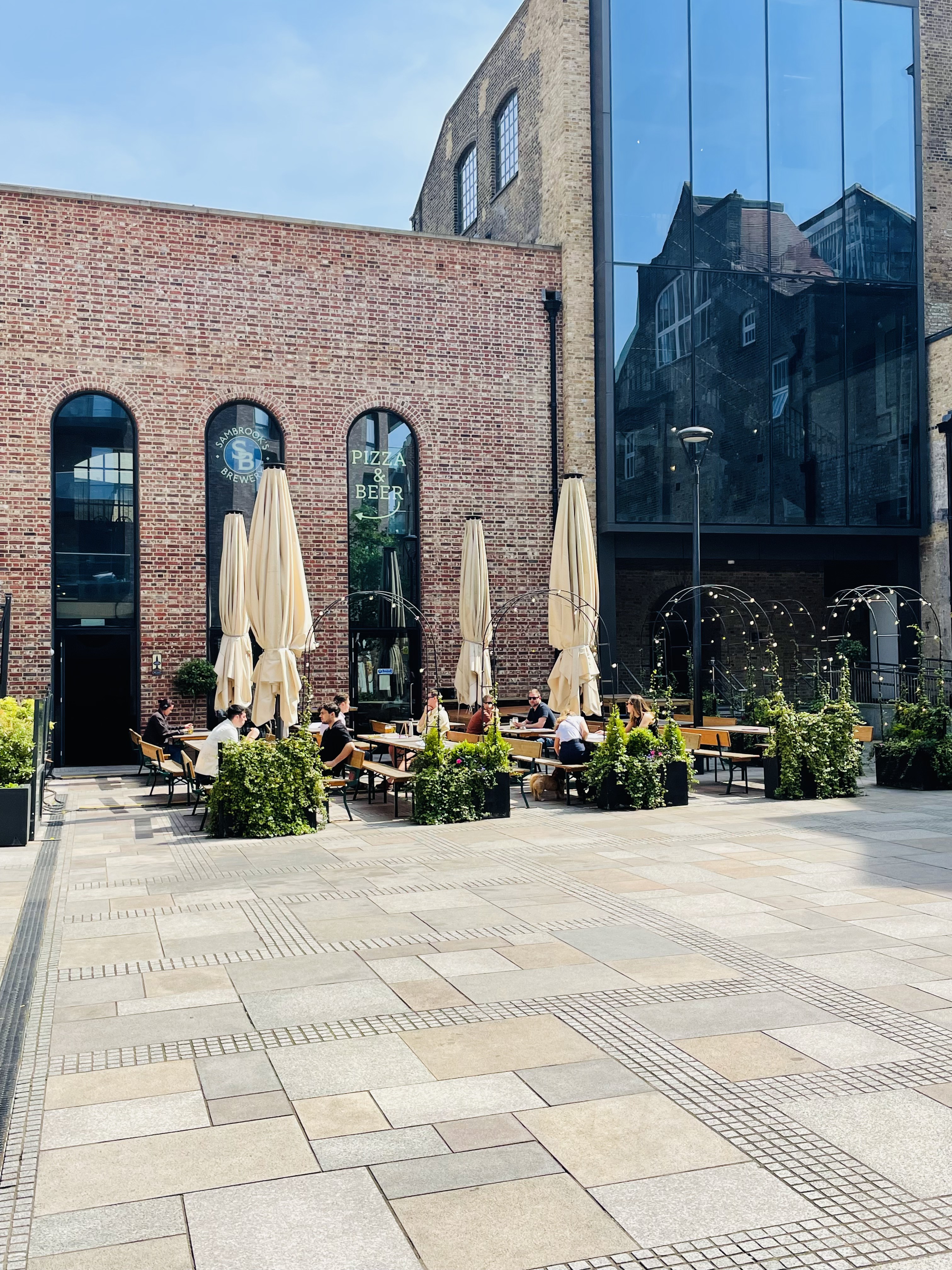 藍莎集團 | 英國置產一站式服務